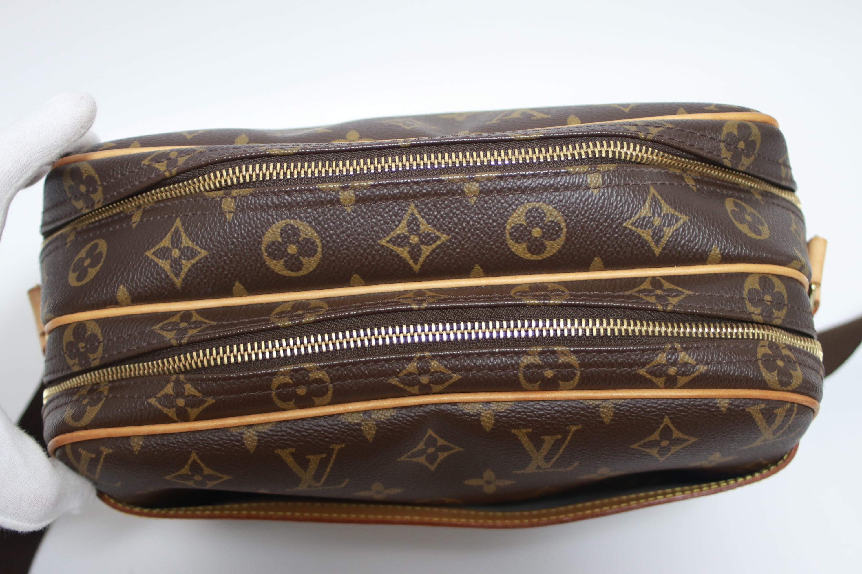 Louis Vuitton Reporter PM Messenger Bag Used