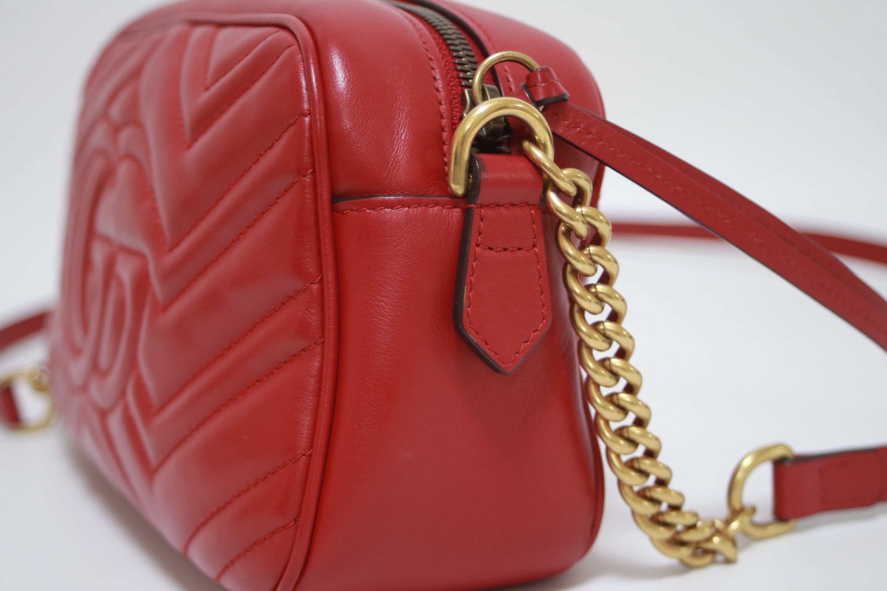 Gucci Marmont Small Shoulder Bag Red Used