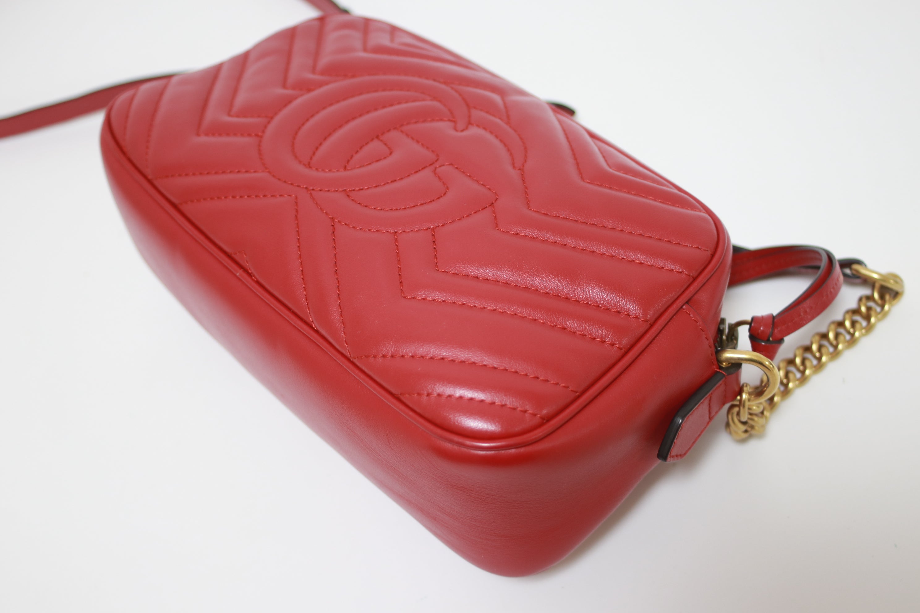 Gucci Marmont Small Shoulder Bag Red Used