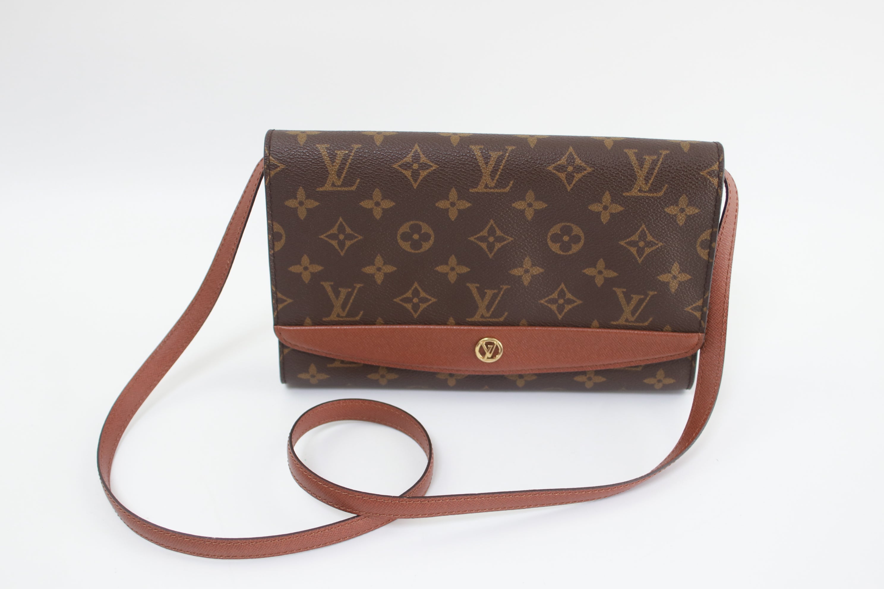 Louis Vuitton Nil Shoulder Bag Used (6033)