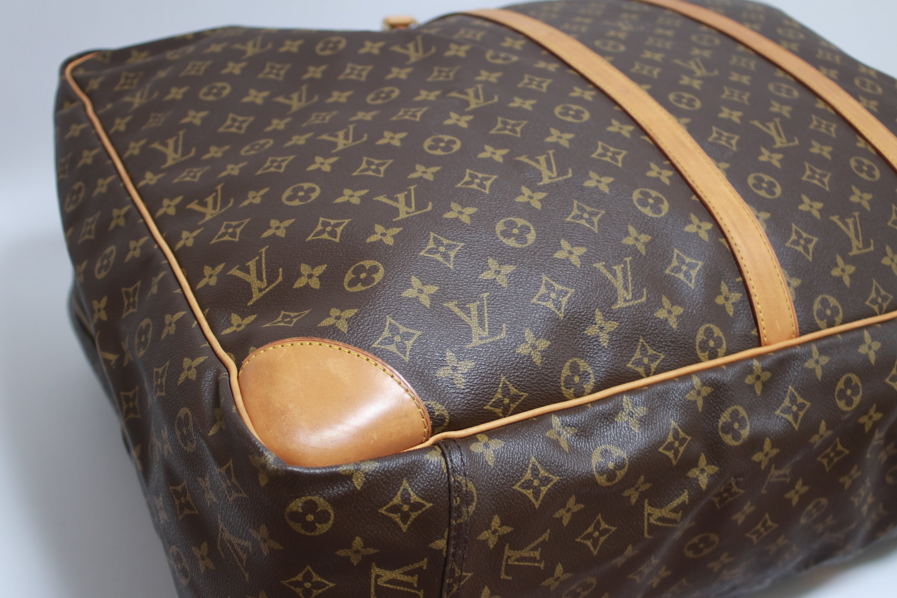 Louis Vuitton Sirius 70 Travel Bag Used (7860)