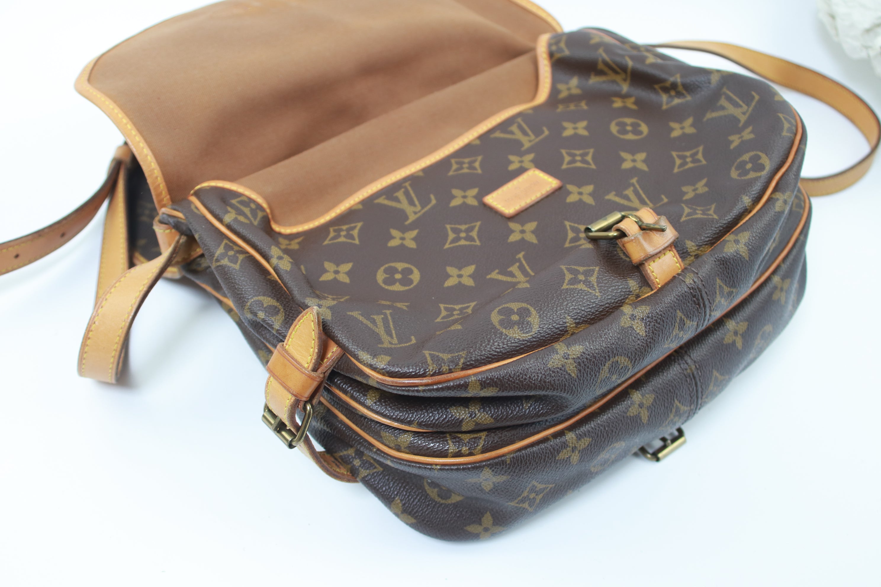 Louis Vuitton Evasion Travel Bag Used (6846)