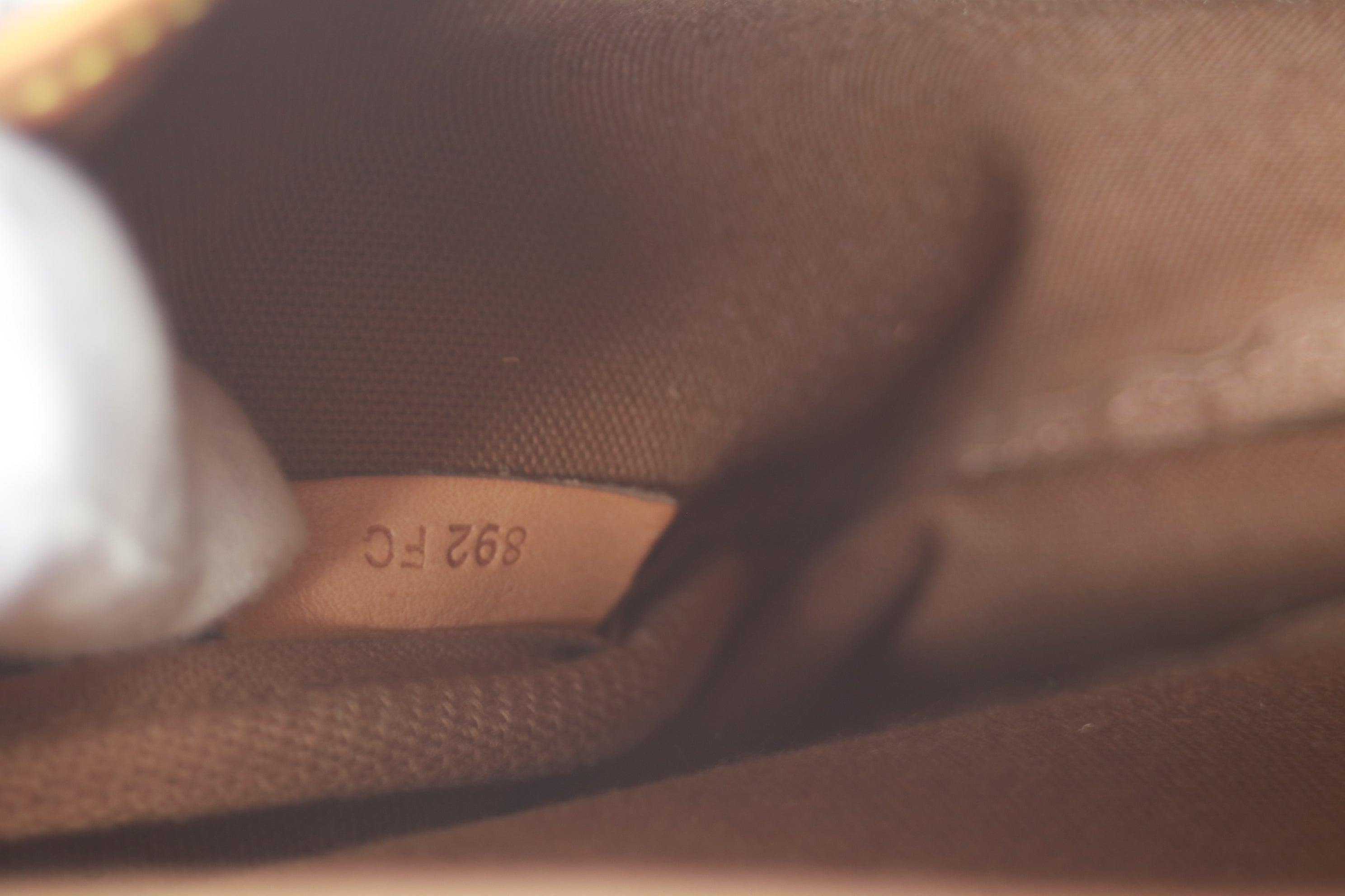 Louis Vuitton Saumur 30 Shoulder Bag Used (6559)