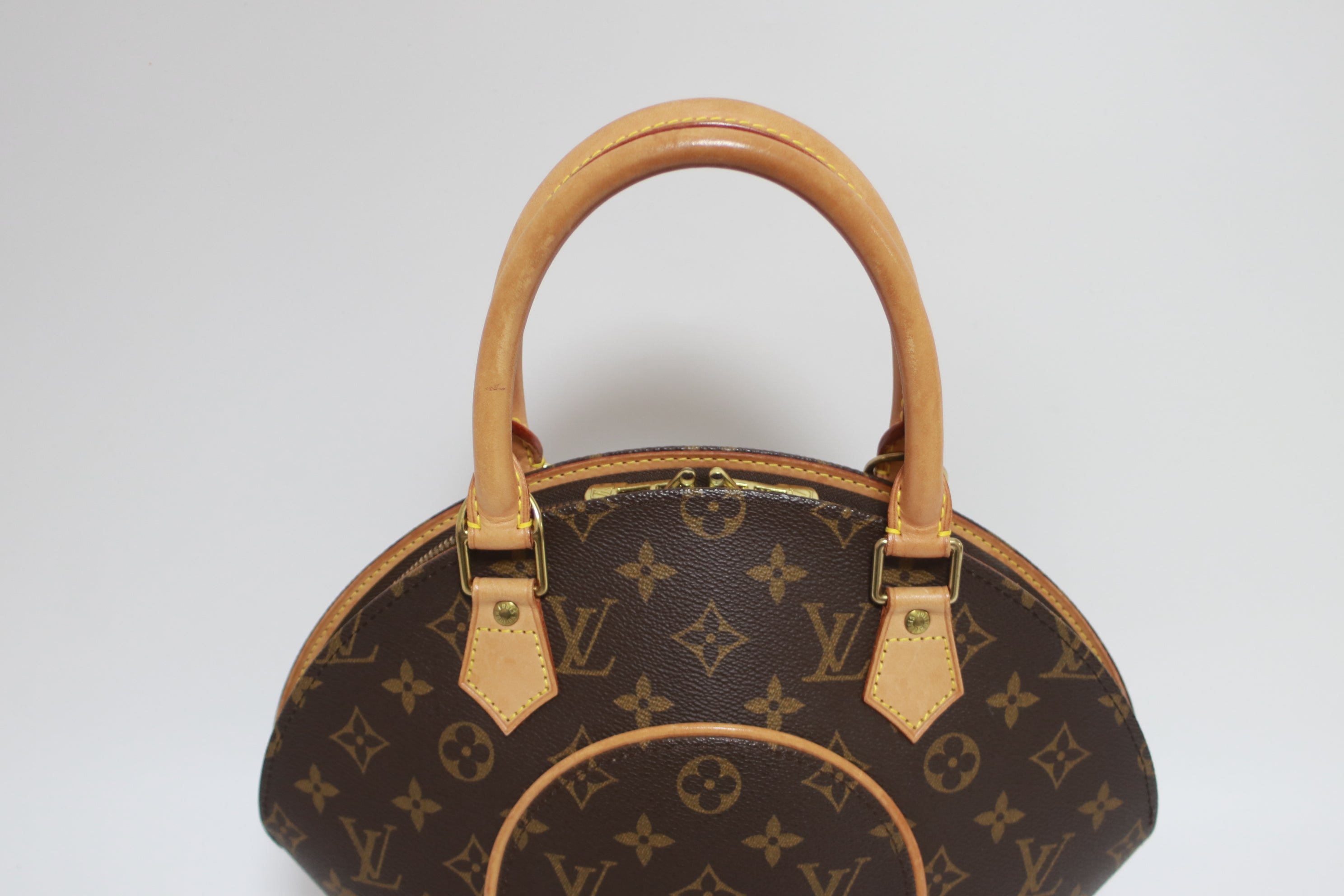 Louis Vuitton Ellipse PM Handbag Used