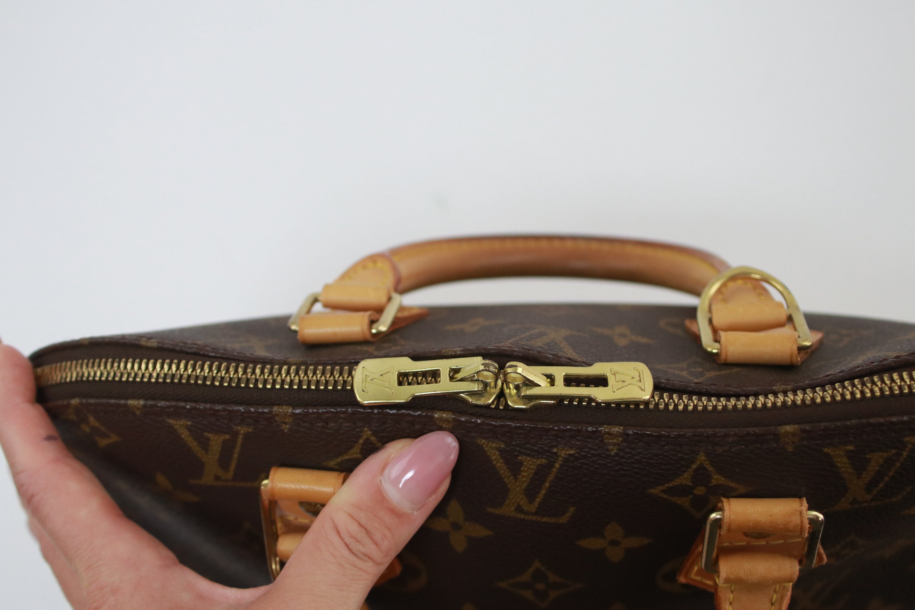 Louis Vuitton Alma PM Handbag Used (6776)