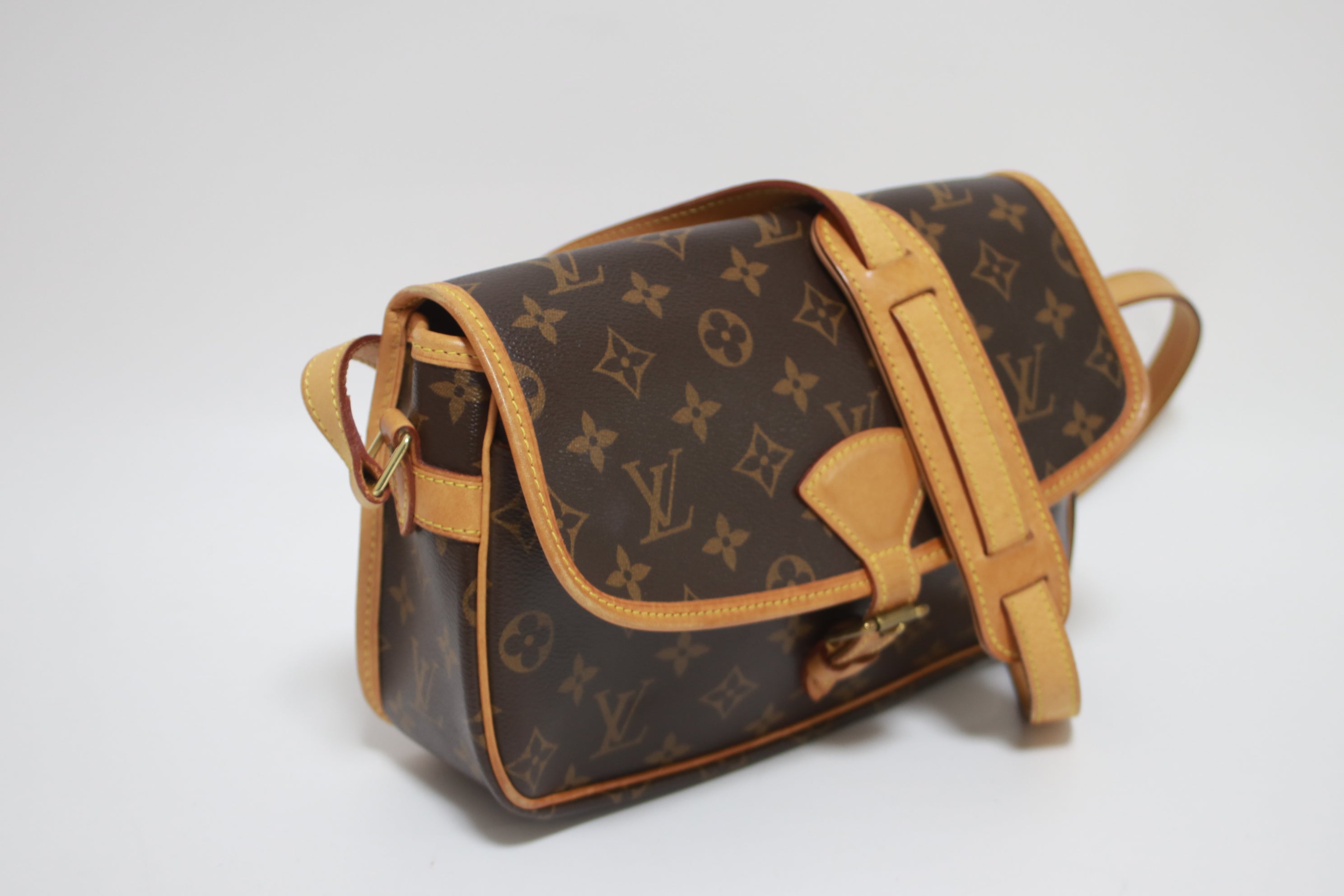 Louis Vuitton Sologne Shoulder Bag Used (7813)