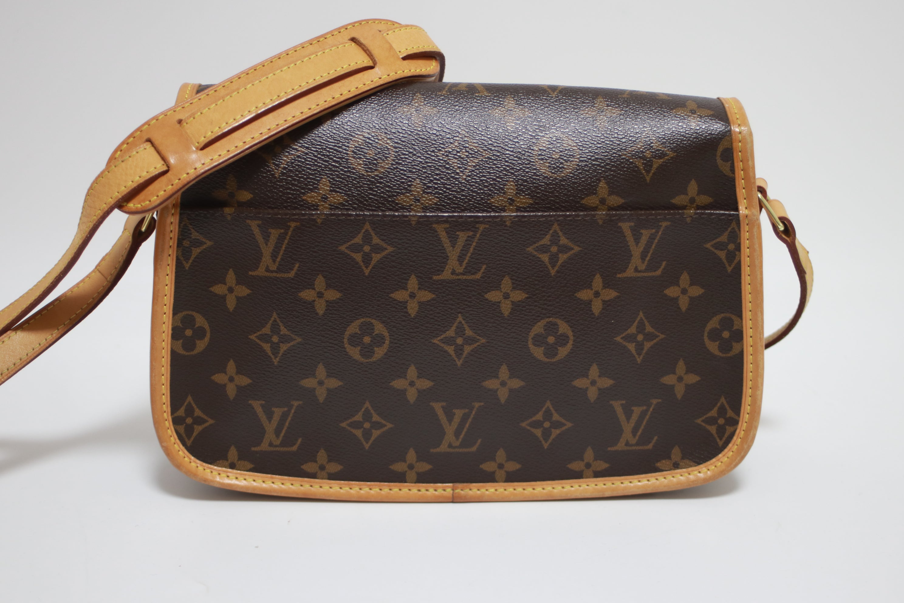 Louis Vuitton Sologne Shoulder Bag Used (7813)