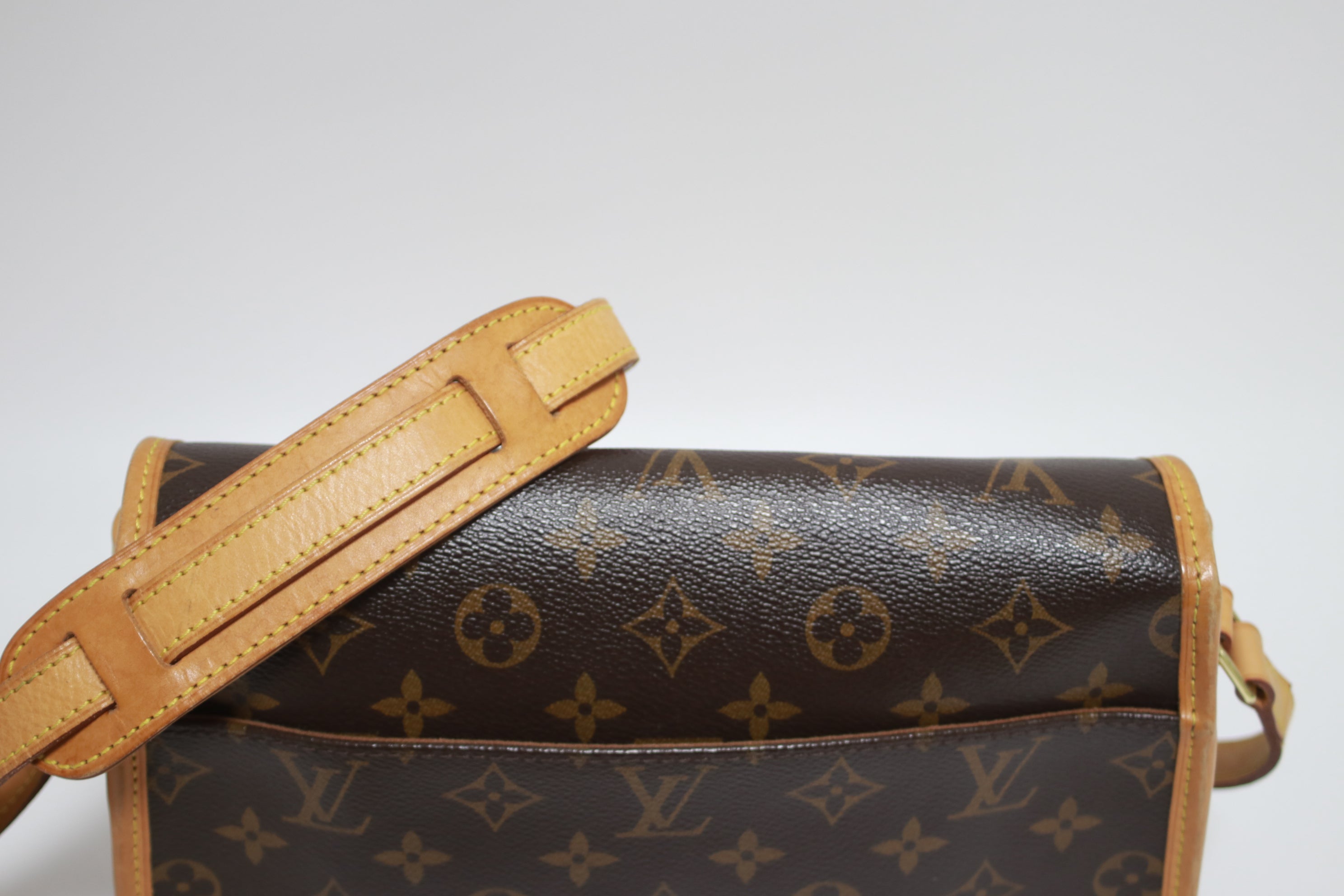 Louis Vuitton Sologne Shoulder Bag Used (7813)