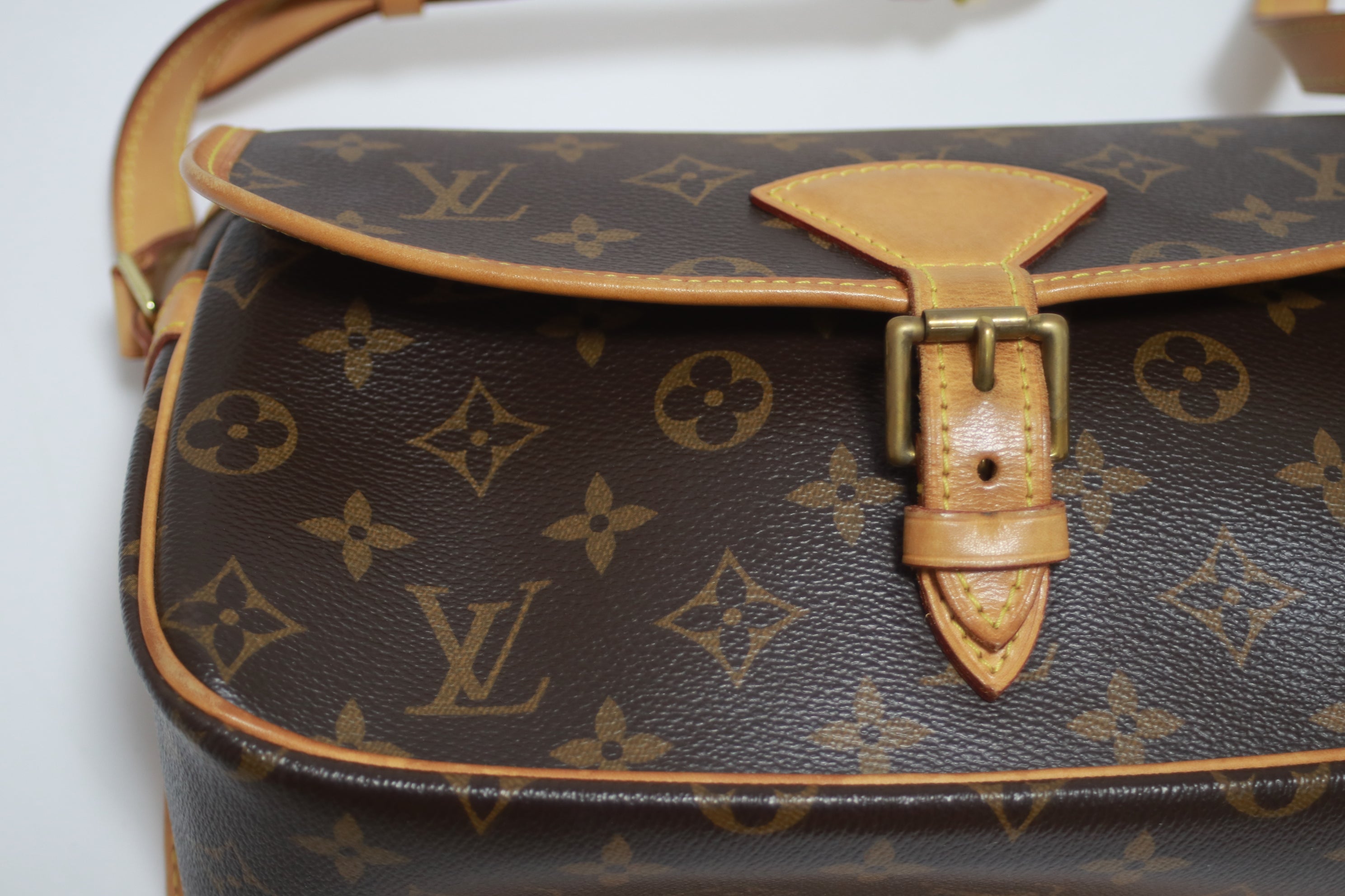 Louis Vuitton Sologne Shoulder Bag Used