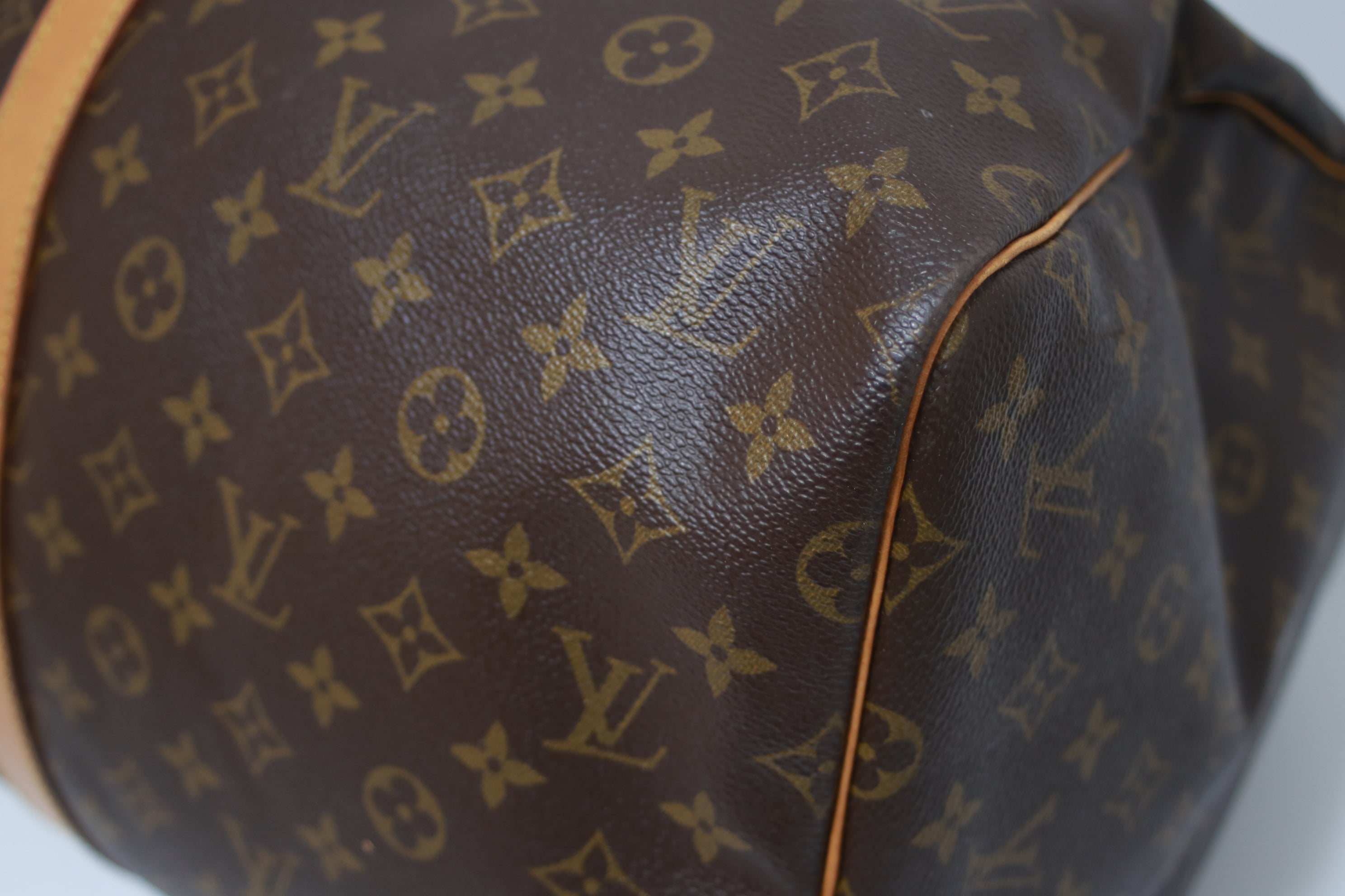 Louis Vuitton Keepall 55 Duffle Bag Used