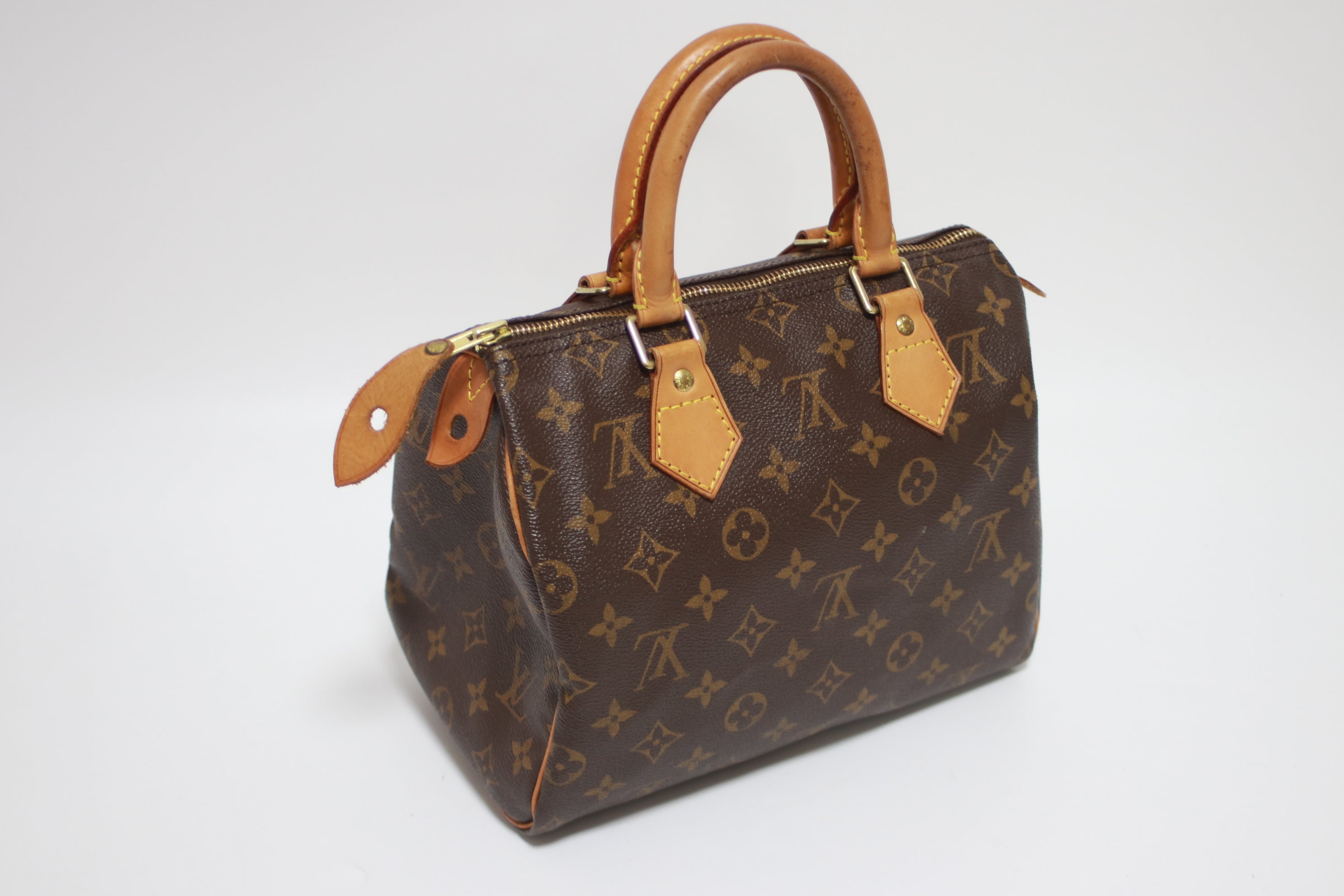 Louis Vuitton Speedy 25 Handbag Used