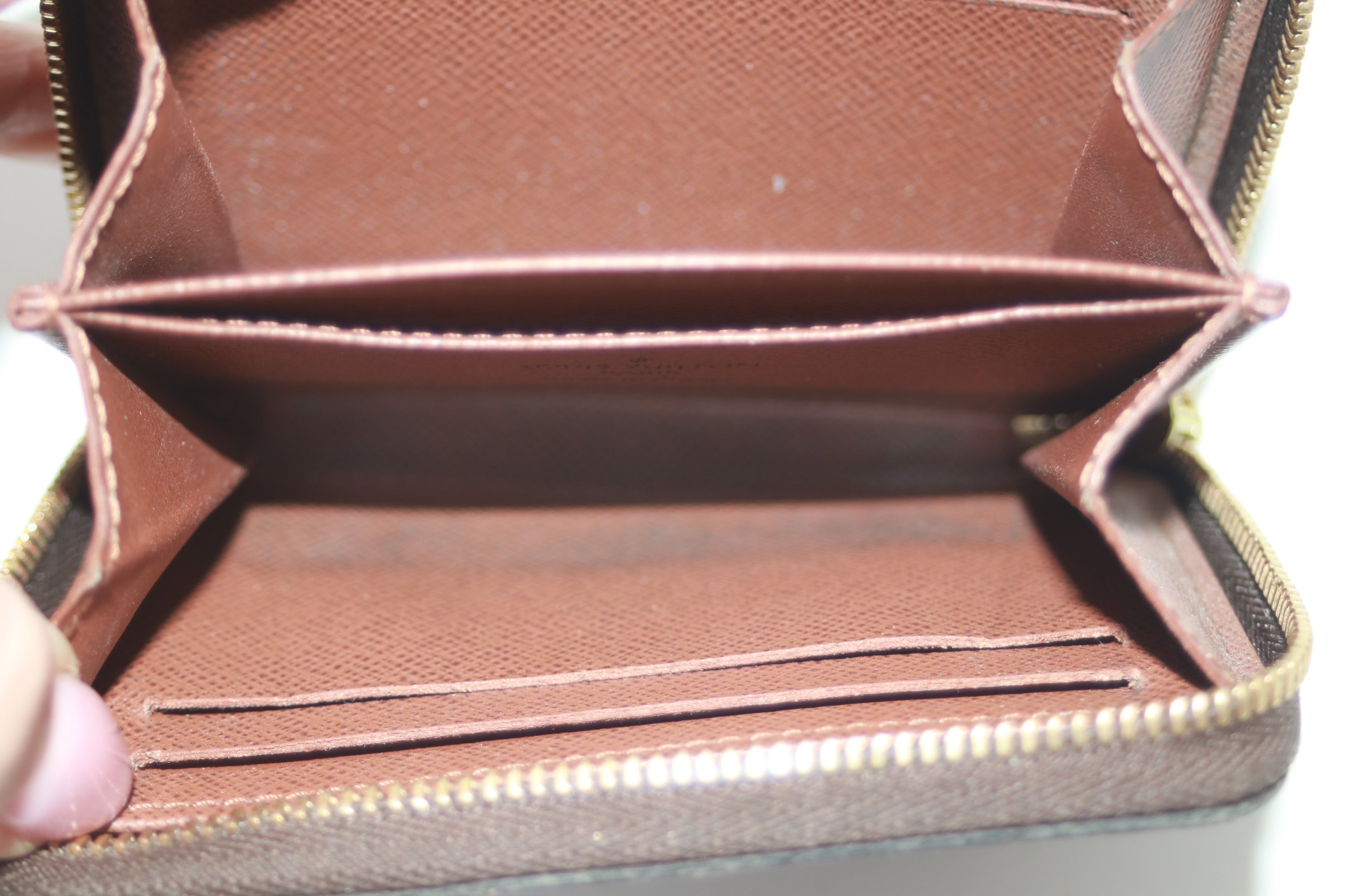 Louis Vuitton Zippy Card Holder Coin Case Used