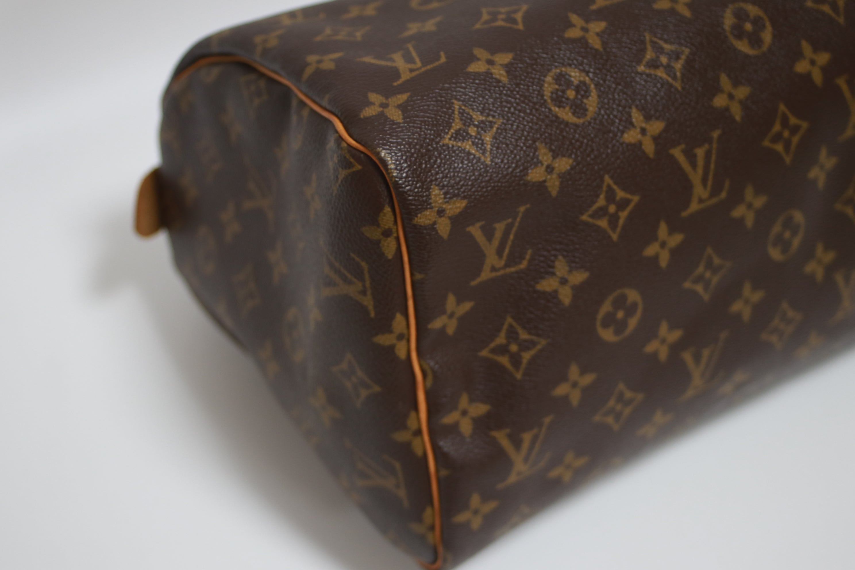 Louis Vuitton Speedy 30 Handbag Used