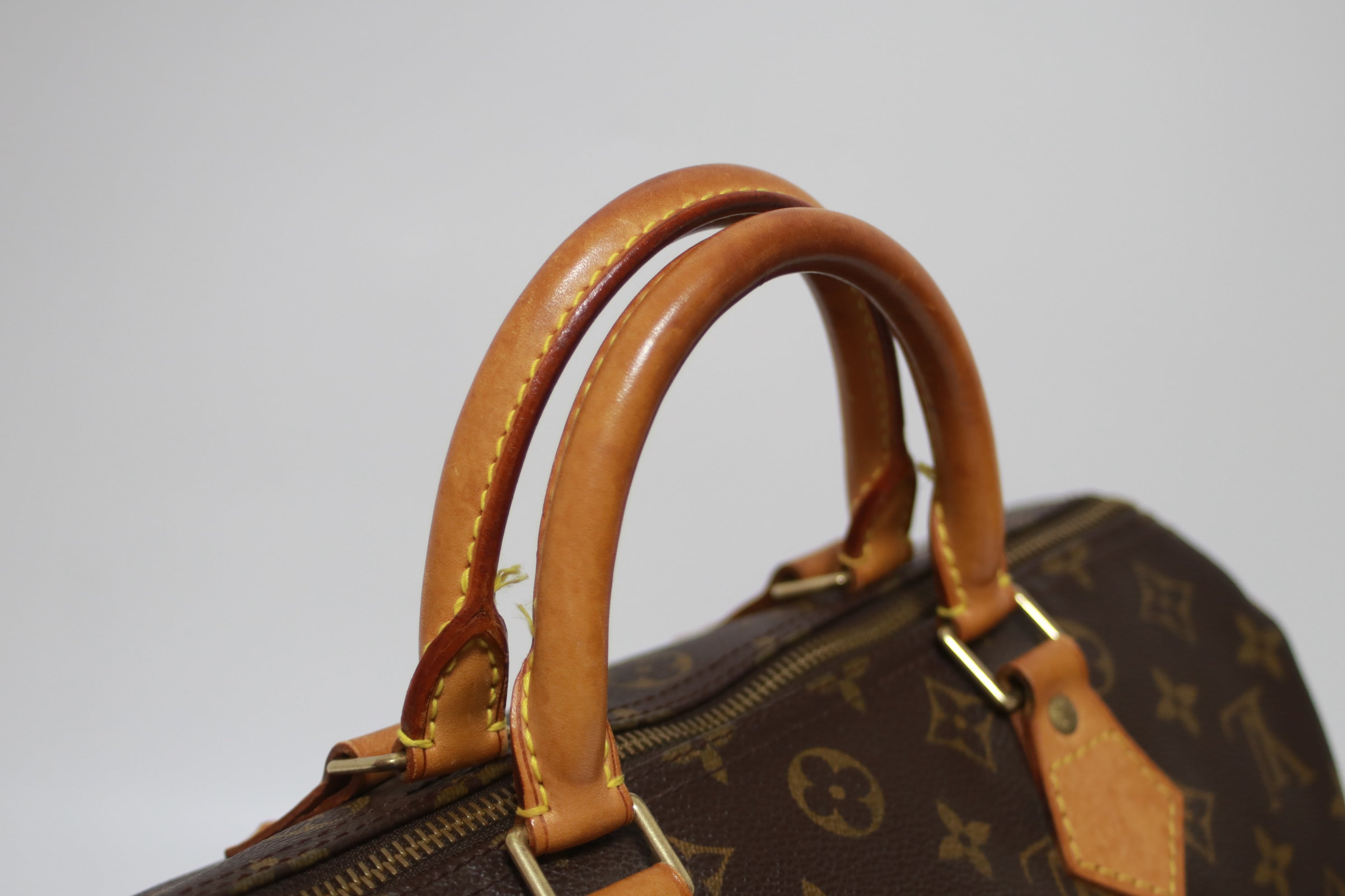 Louis Vuitton Speedy 30 Handbag Used