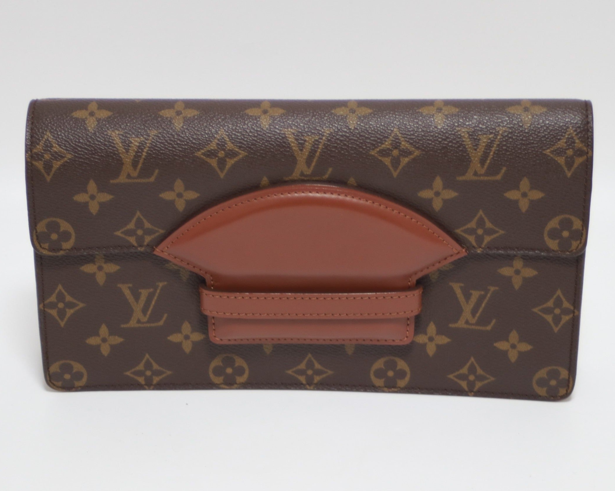 Louis Vuitton Chaillot Clutch Used (8033)