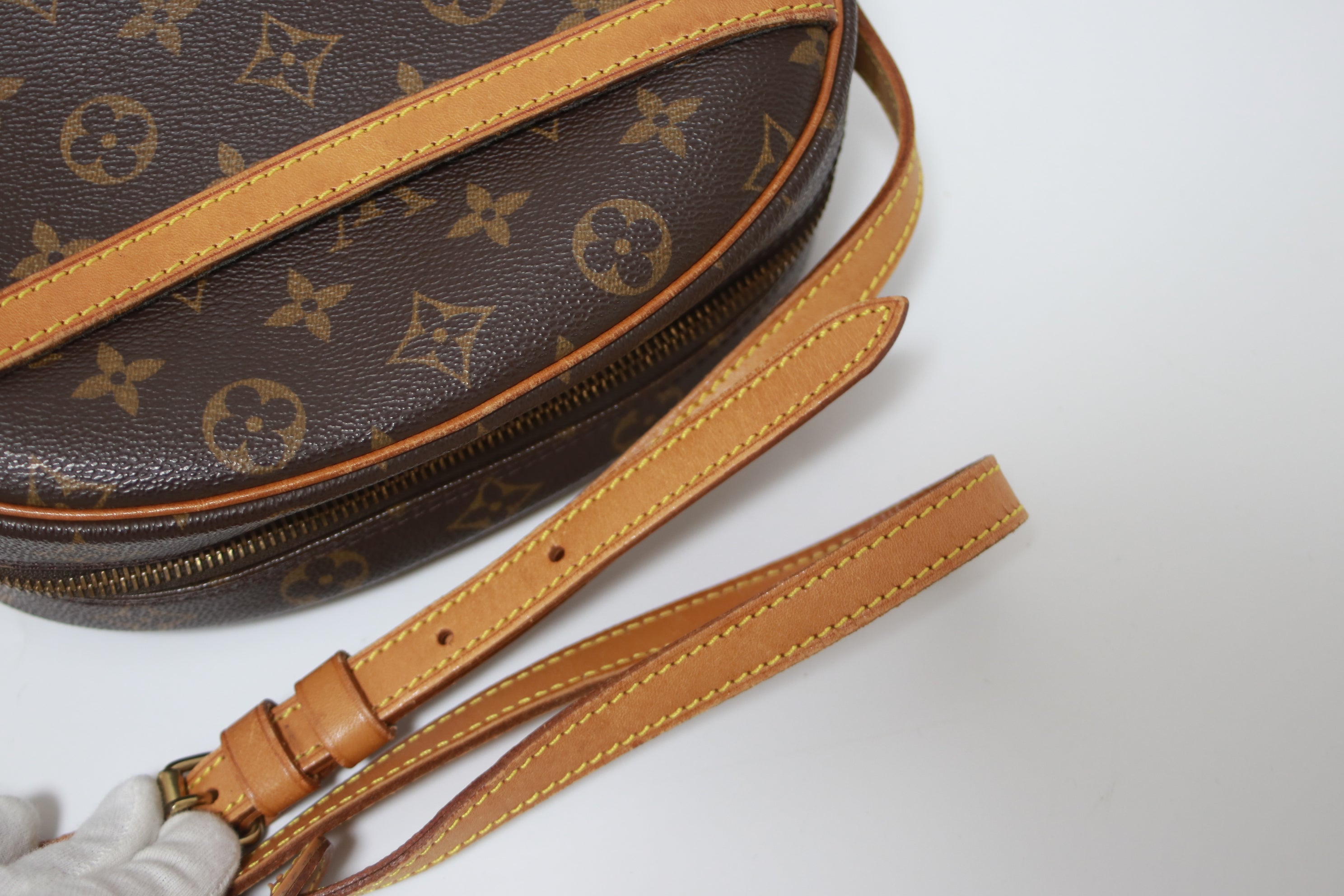 Borsa a tracolla Louis Vuitton Blois usata