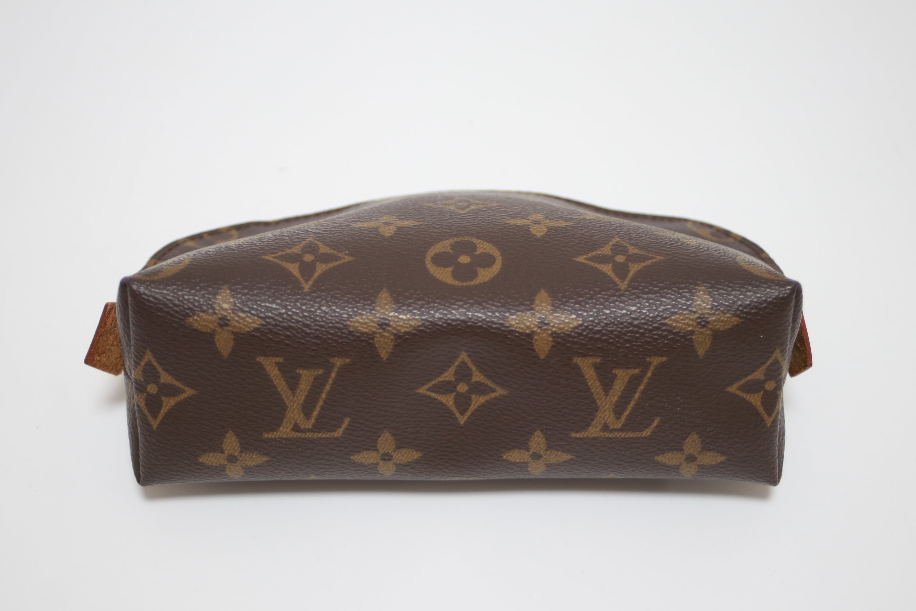 Louis Vuitton Cosmetic Pouch Monogram Used (8046)