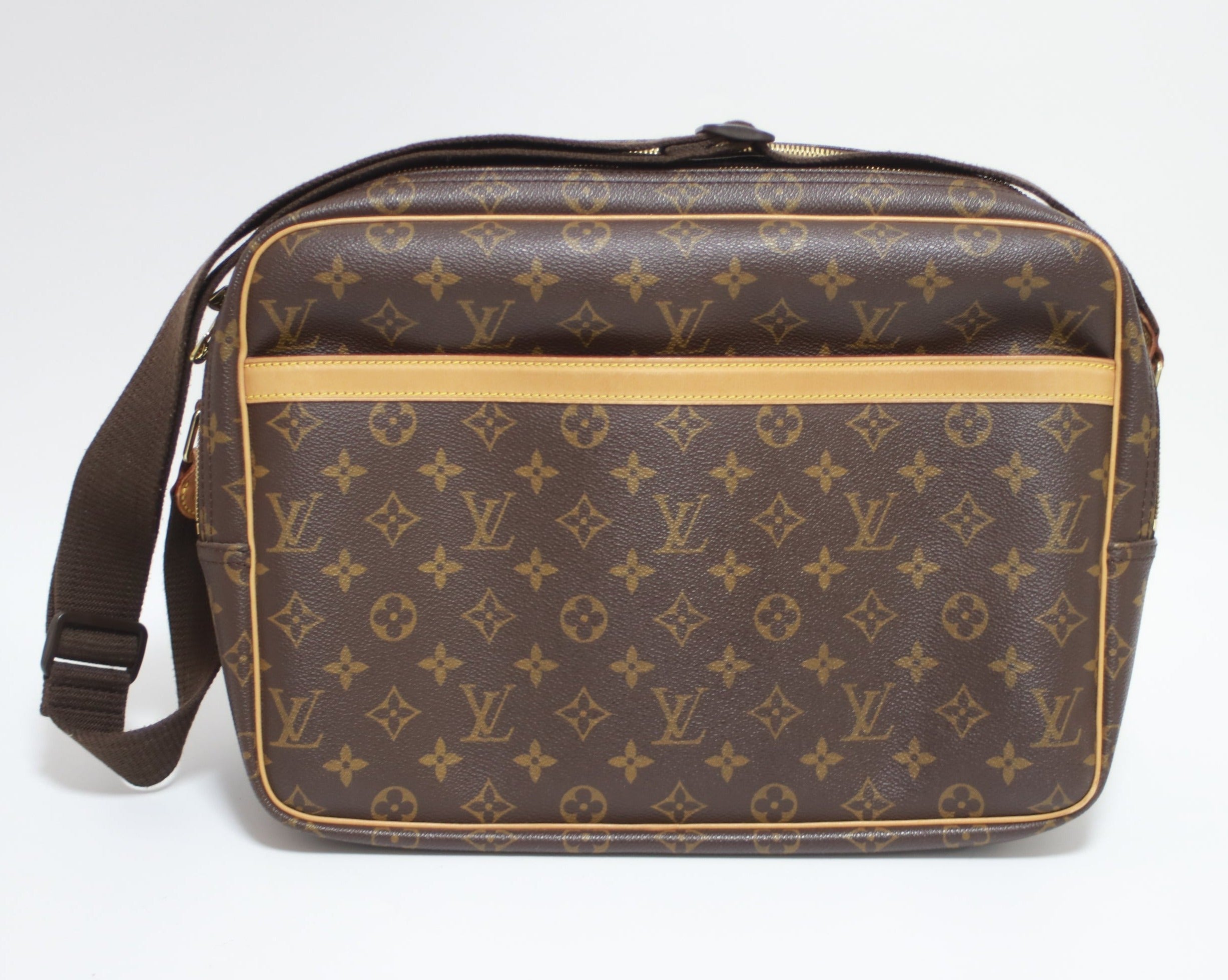 Louis Vuitton Reporter GM Messenger Bag Used (8057)