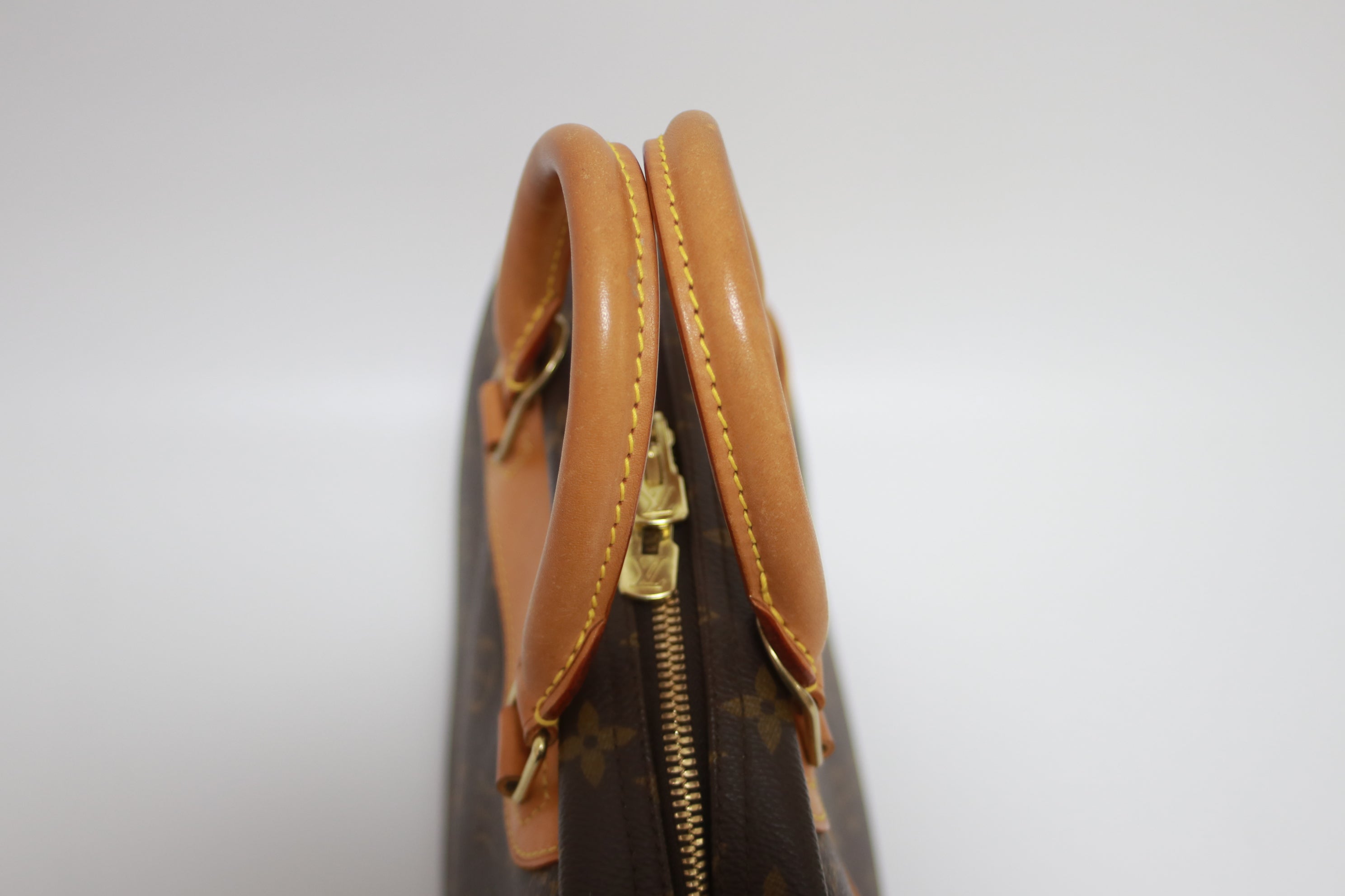 Louis Vuitton Trouville Handbag Used (8065)