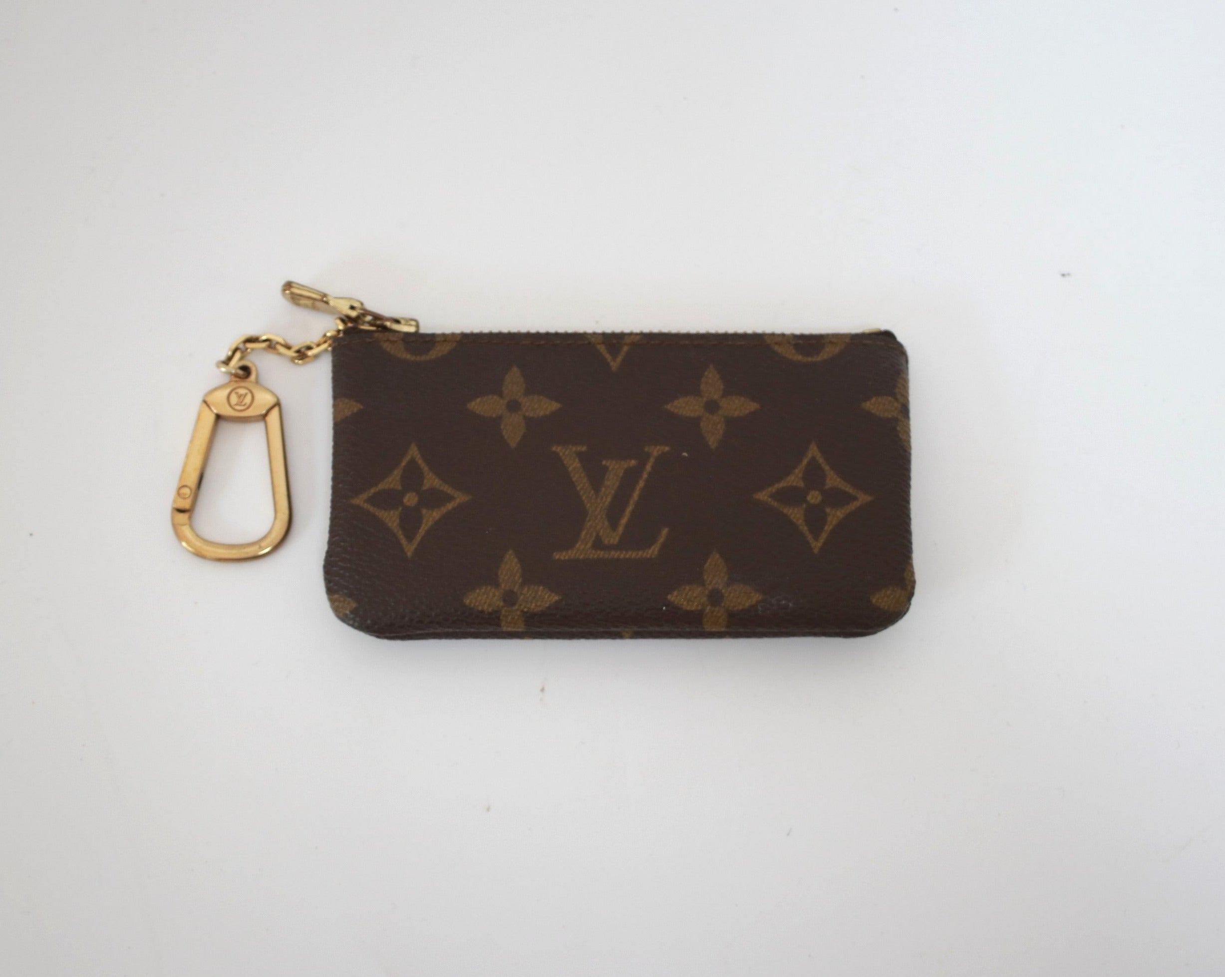 Louis Vuitton Key Pouch Monogram Used (8067)