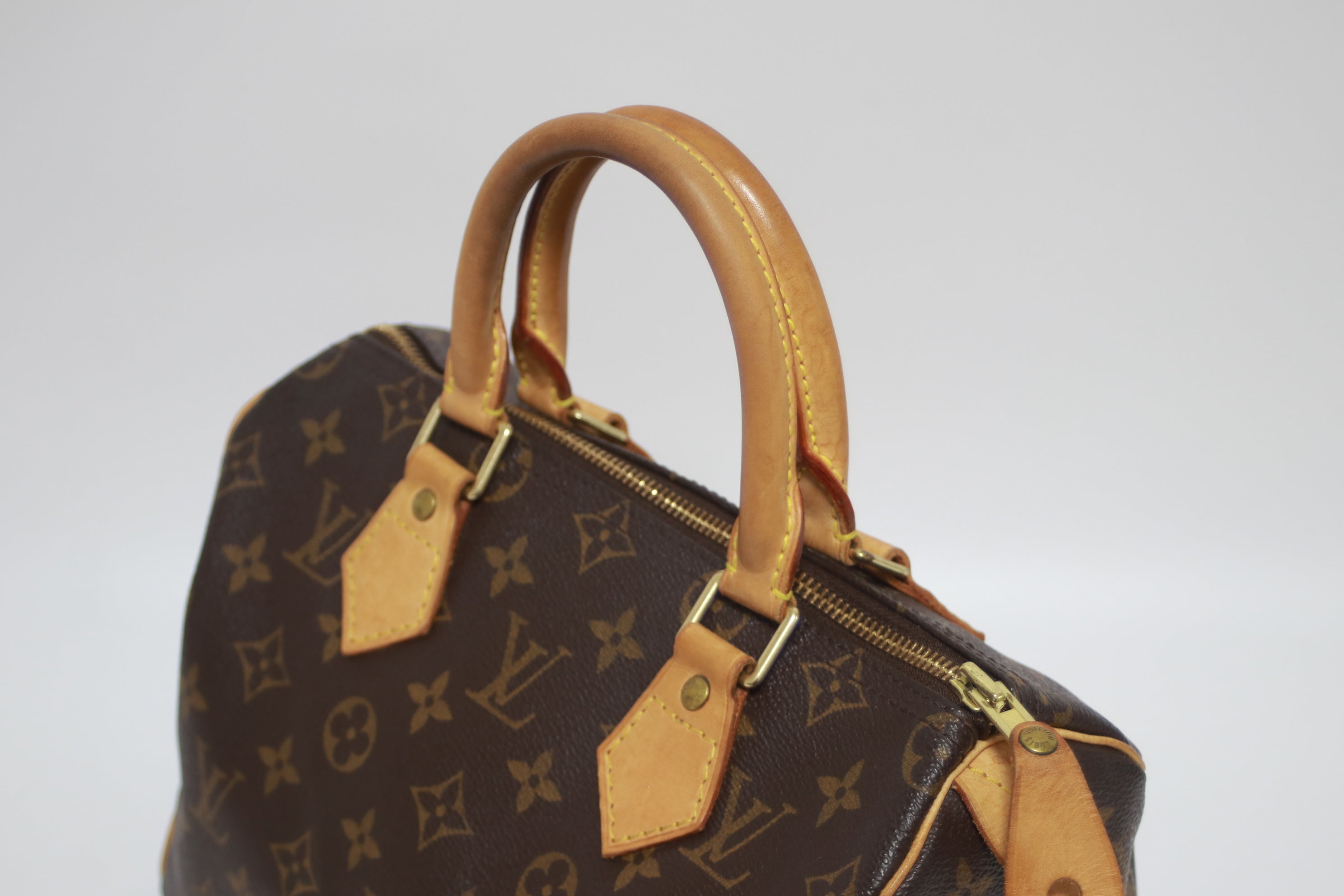 Louis Vuitton Speedy 25 Handbag Used (8085)
