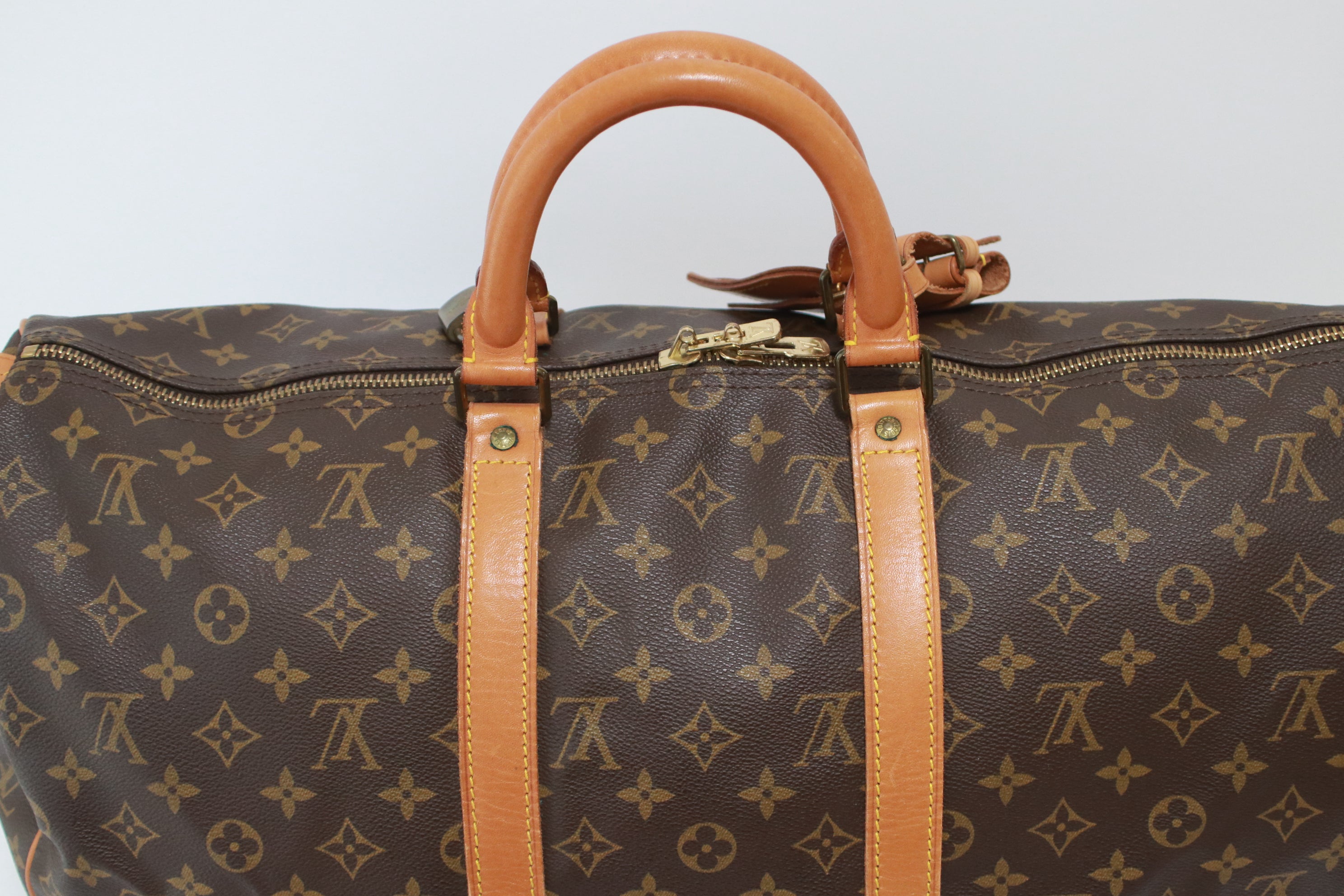 Used louis 2025 vuitton duffle