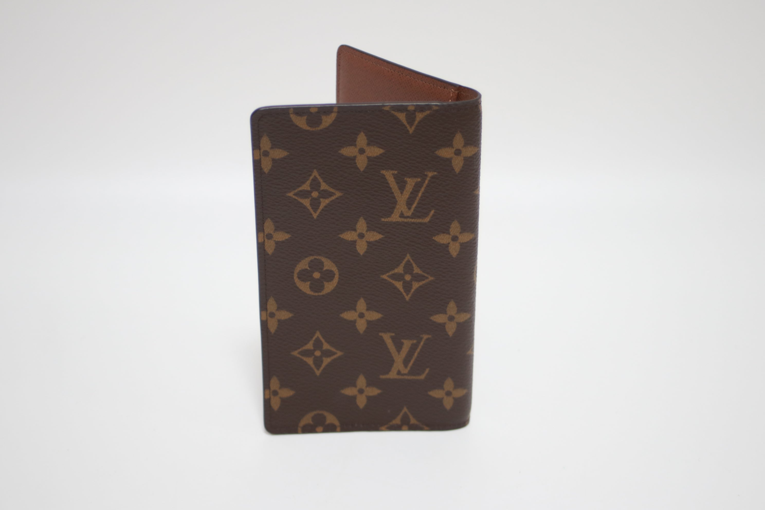 Louis Vuitton Poche Cover Monogram Used