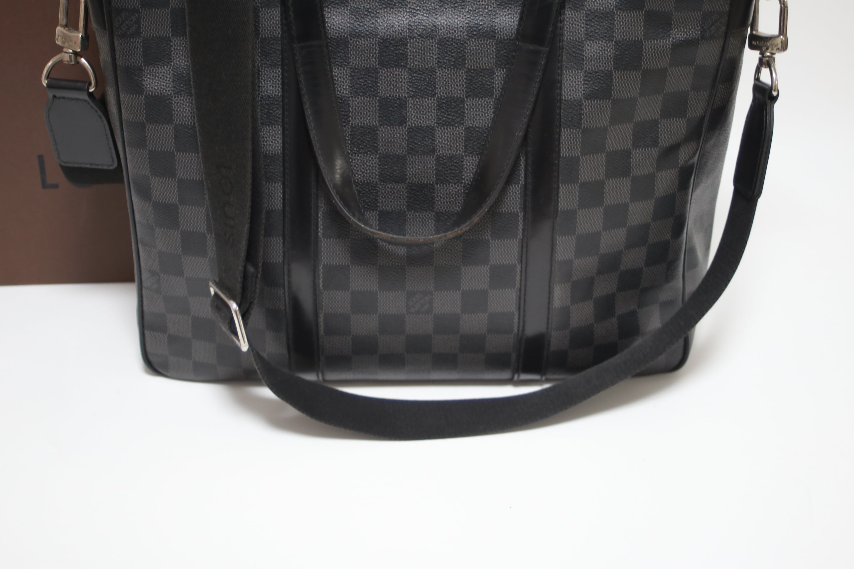 Louis Vuitton Tadao PM Damier Graphite Messenger Tote Bag Used