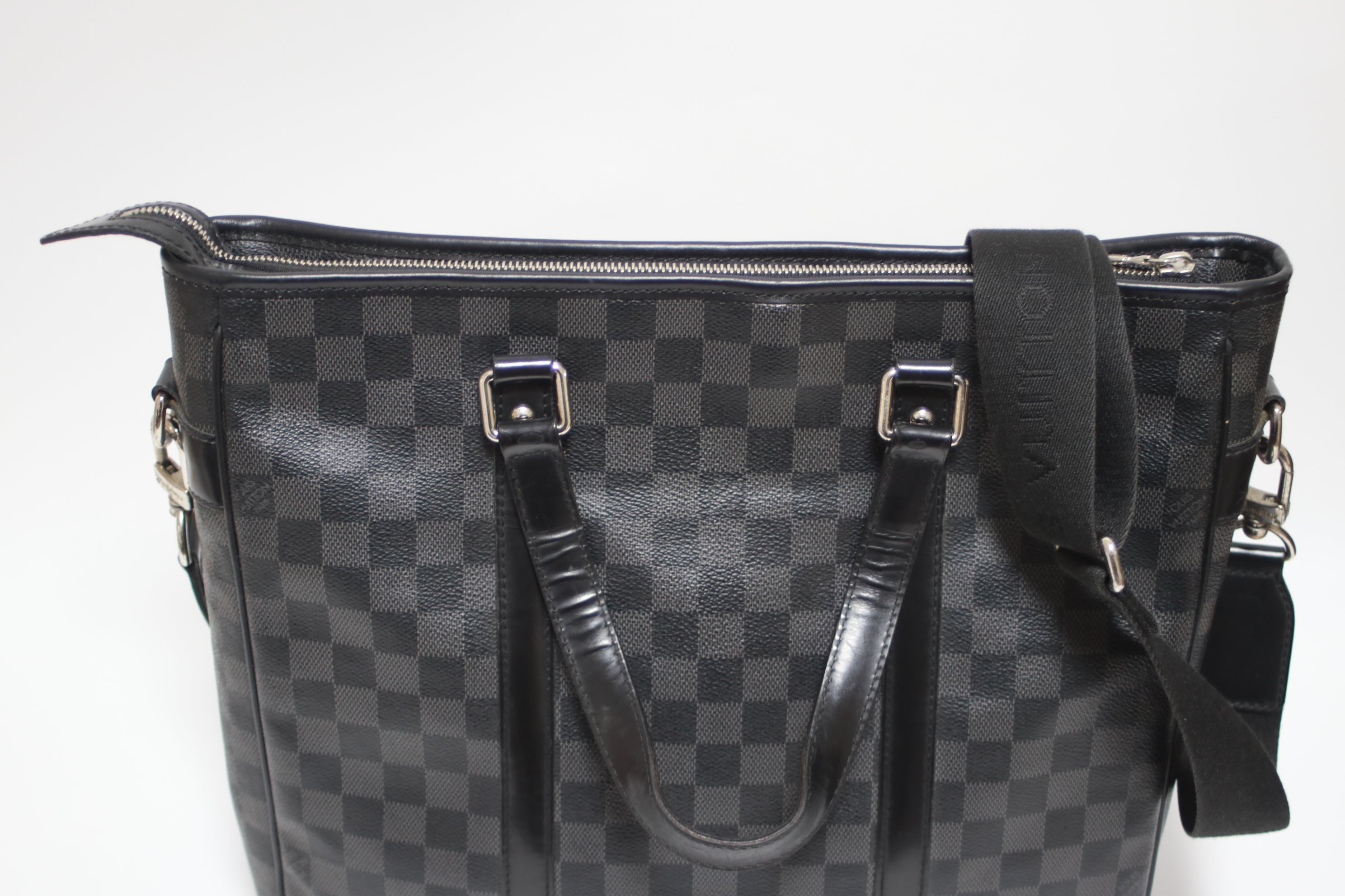 Louis Vuitton Tadao PM Damier Graphite Messenger Tote Bag Used