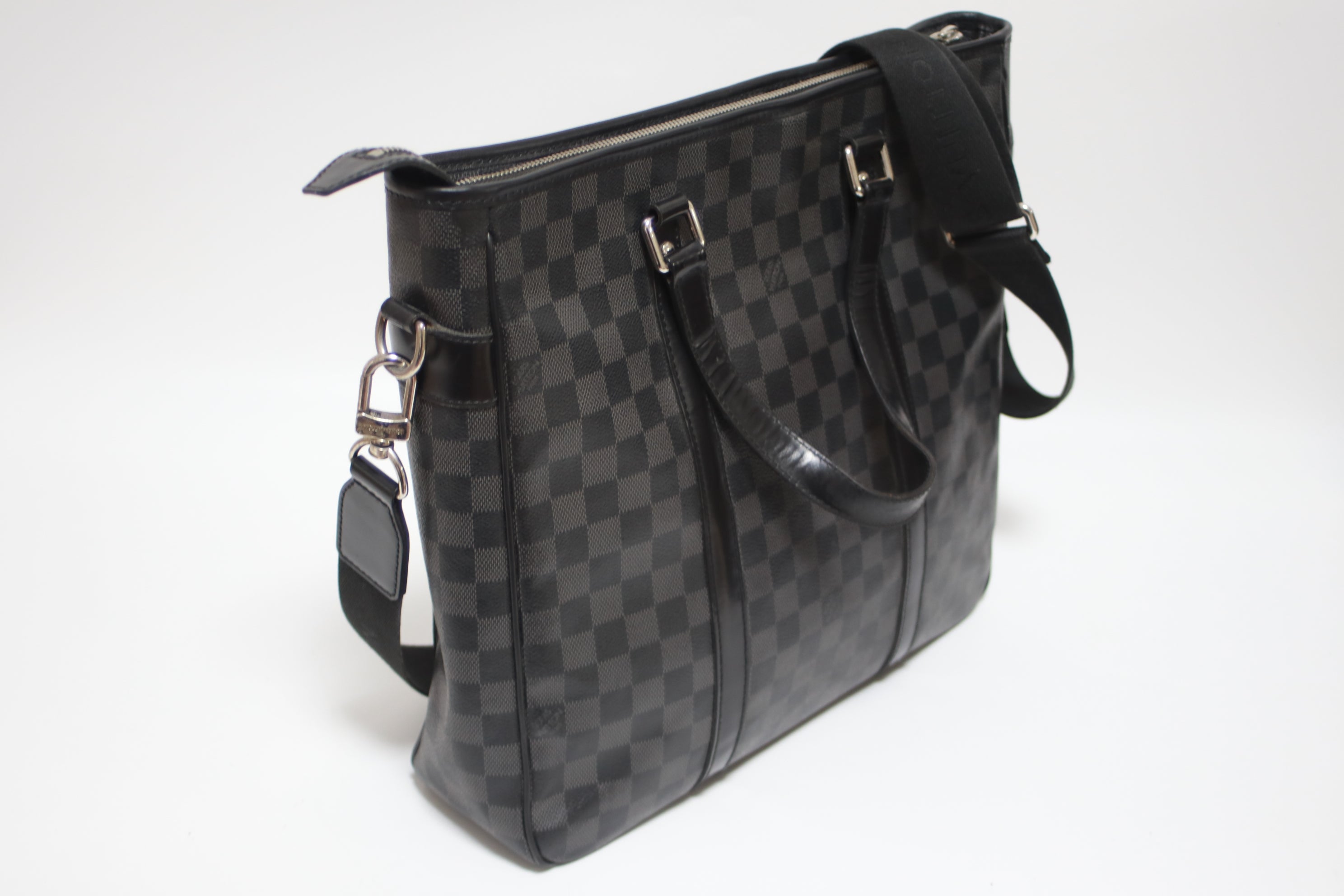 Louis Vuitton Tadao PM Damier Graphite Messenger Tote Bag Used