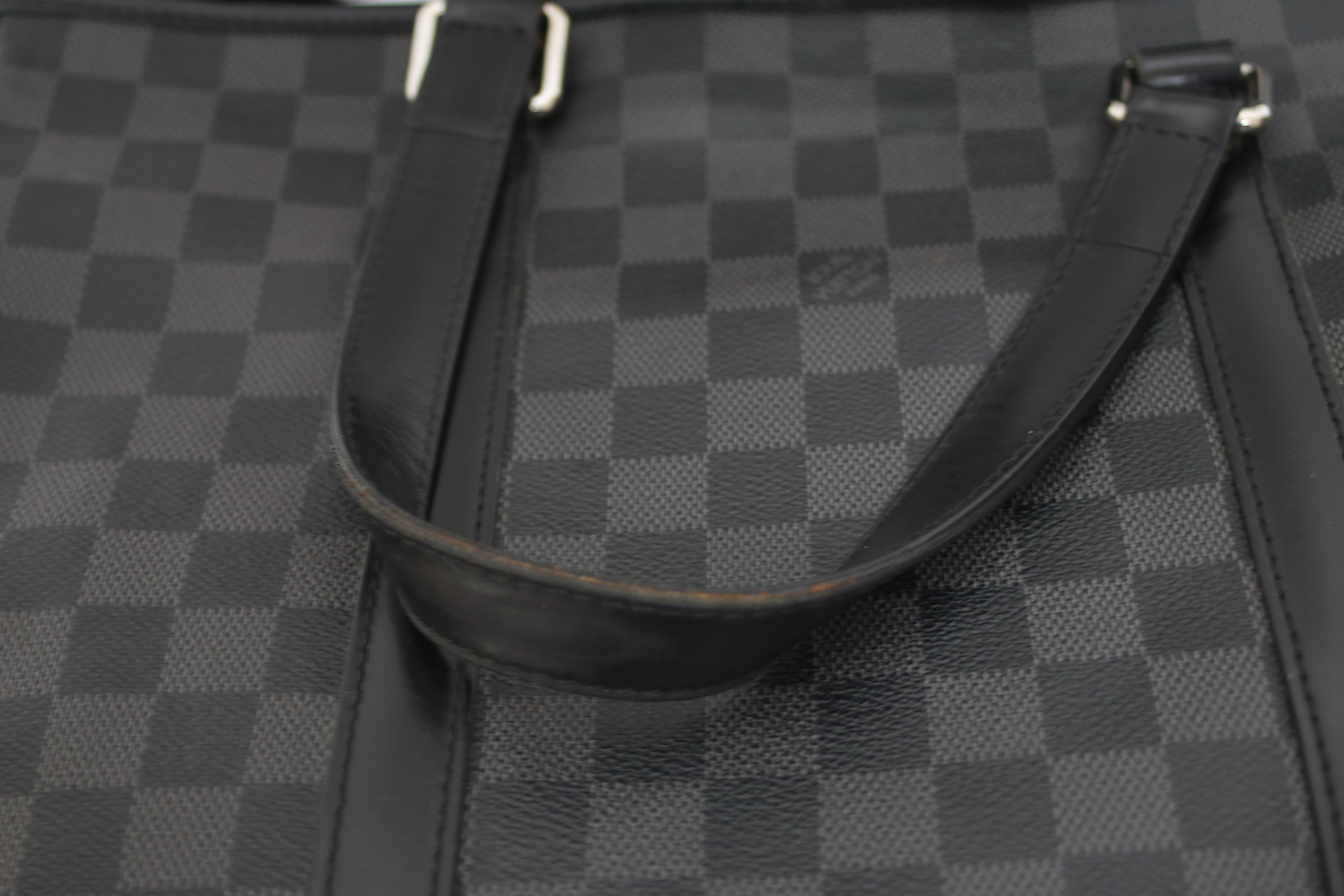 Louis Vuitton Tadao PM Damier Graphite Messenger Tote Bag Used