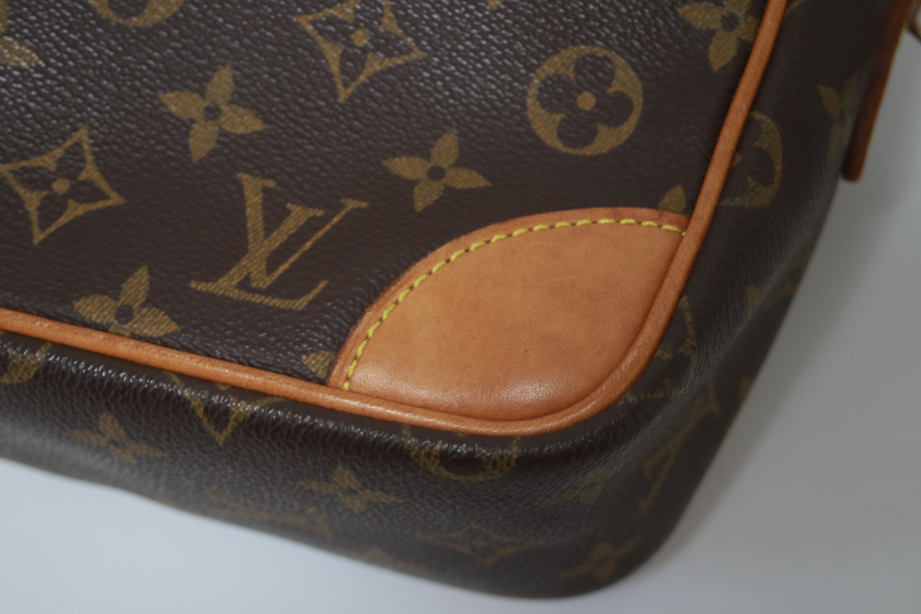 Louis Vuitton Trocadero Shoulder Bag Used