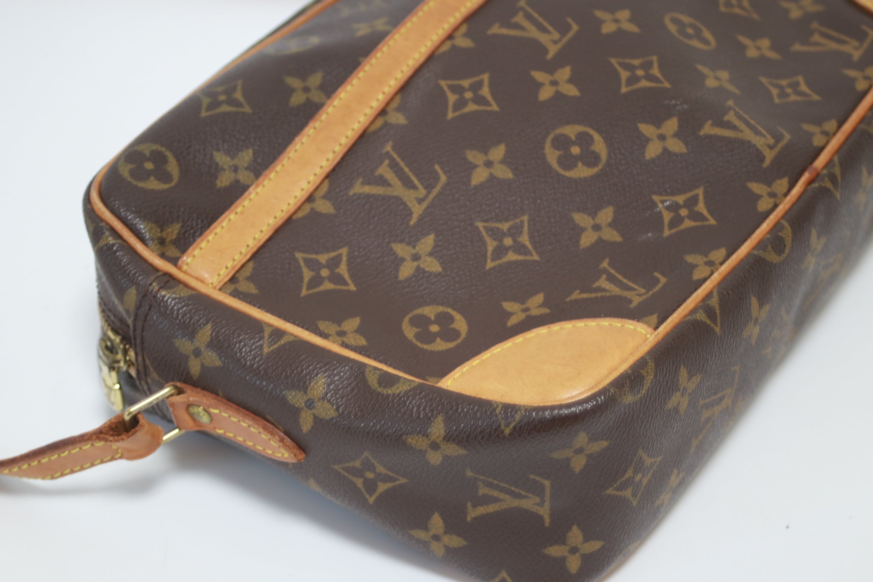 Louis Vuitton Trocadero Shoulder Bag Used