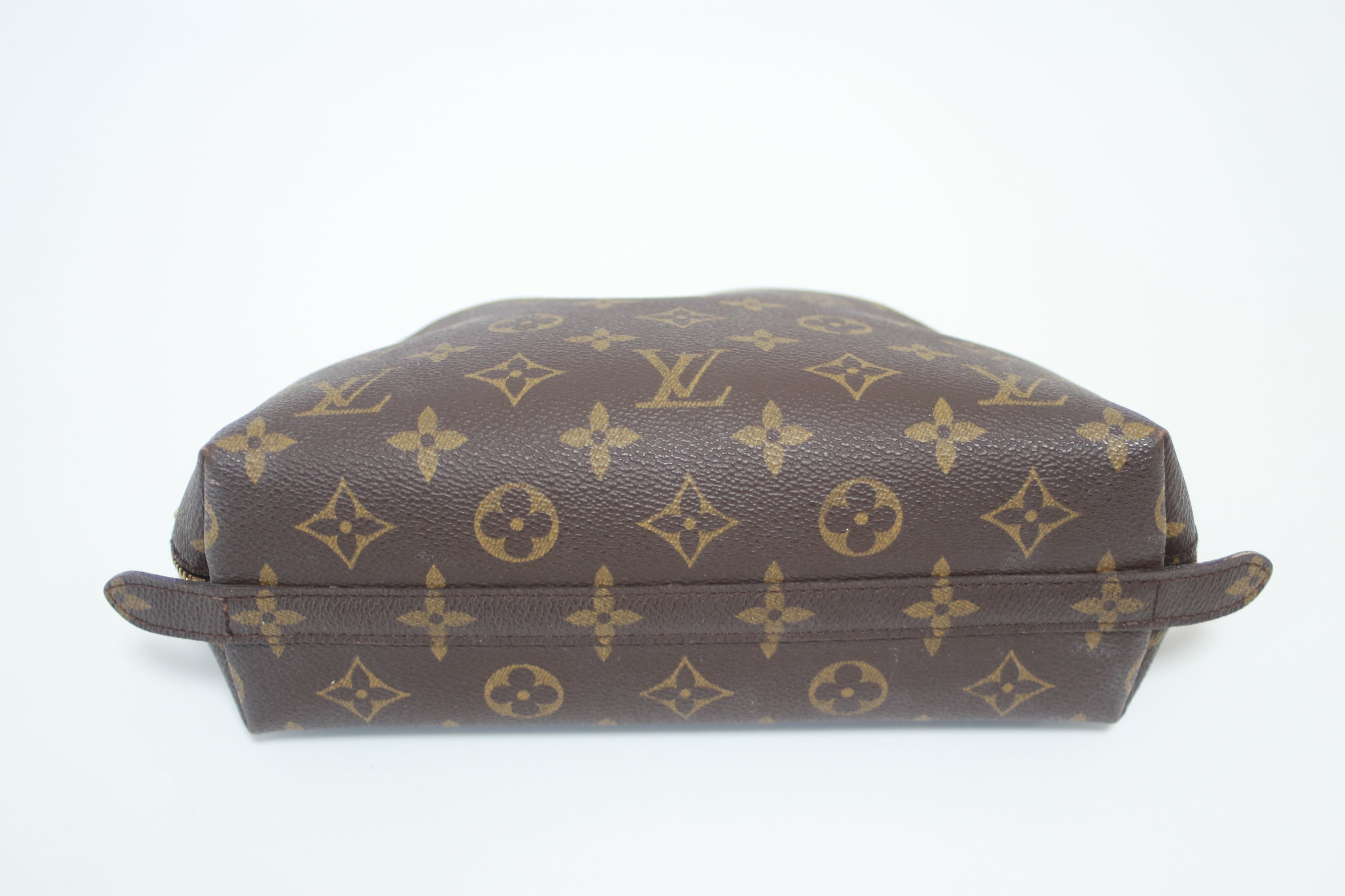 Louis Vuitton Demi Ronde Pouch Used