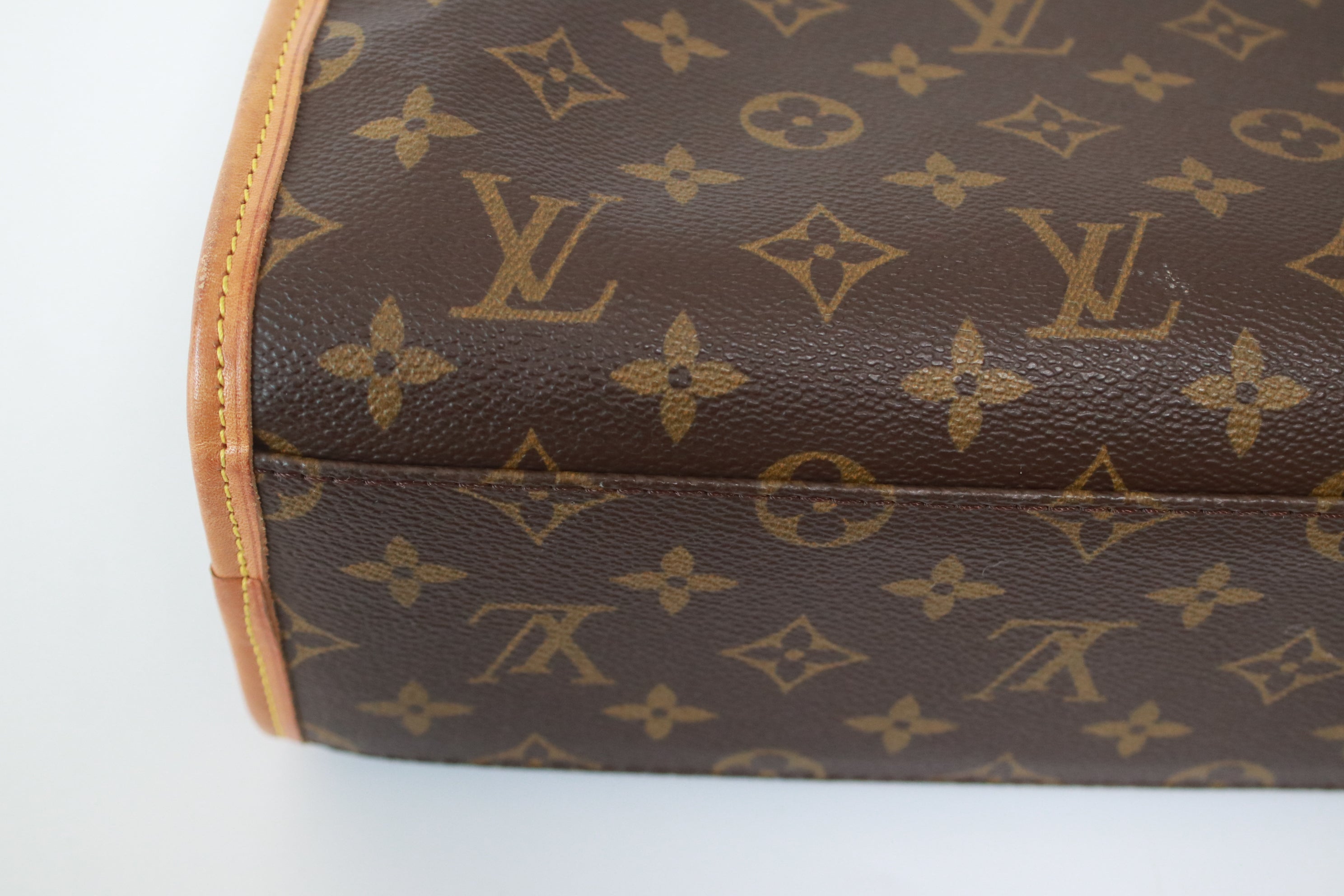 Louis Vuitton Rivoli Briefcase Used (7097)