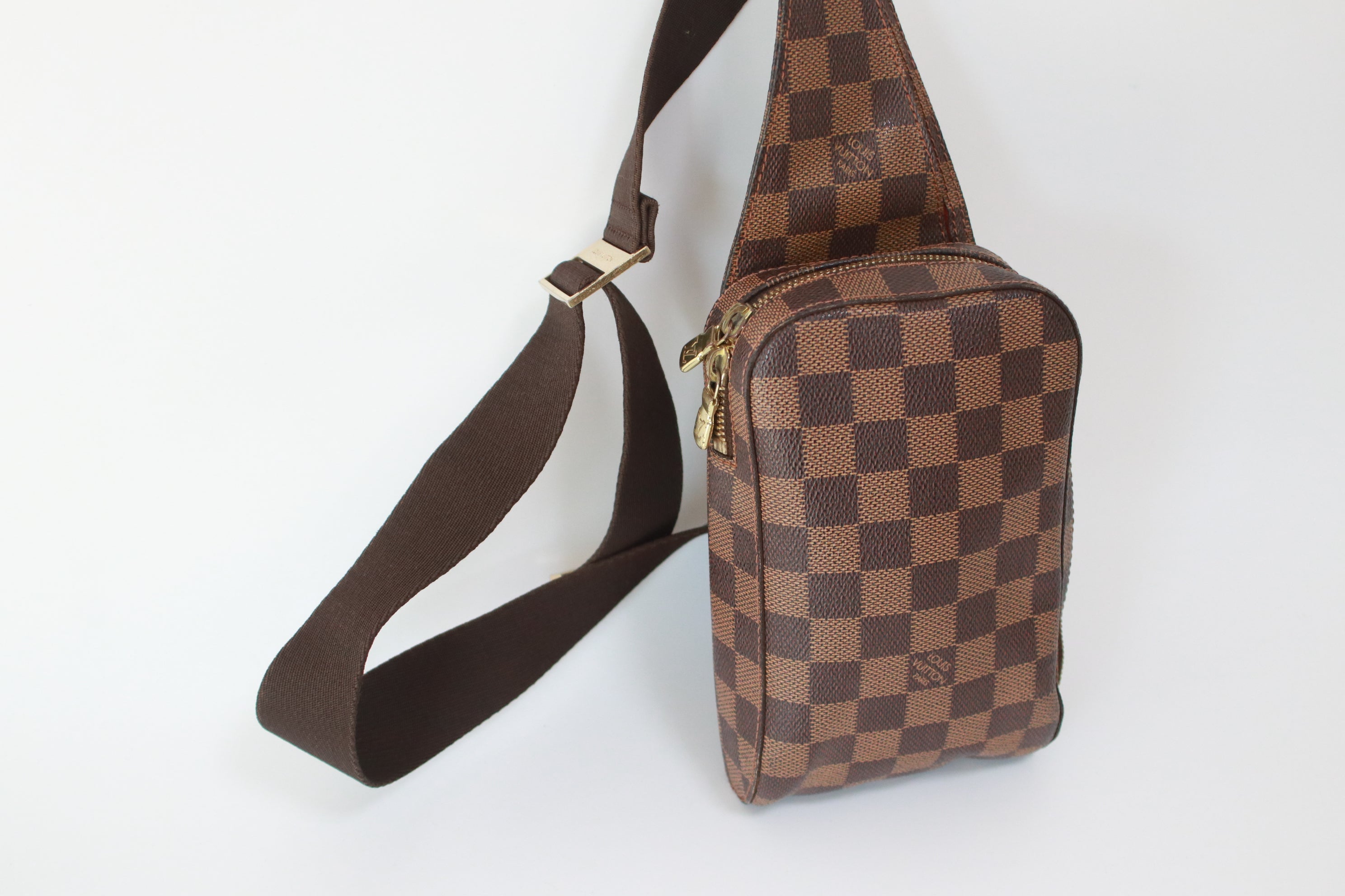 Louis Vuitton Geronimo Belt Bag Used (7133)