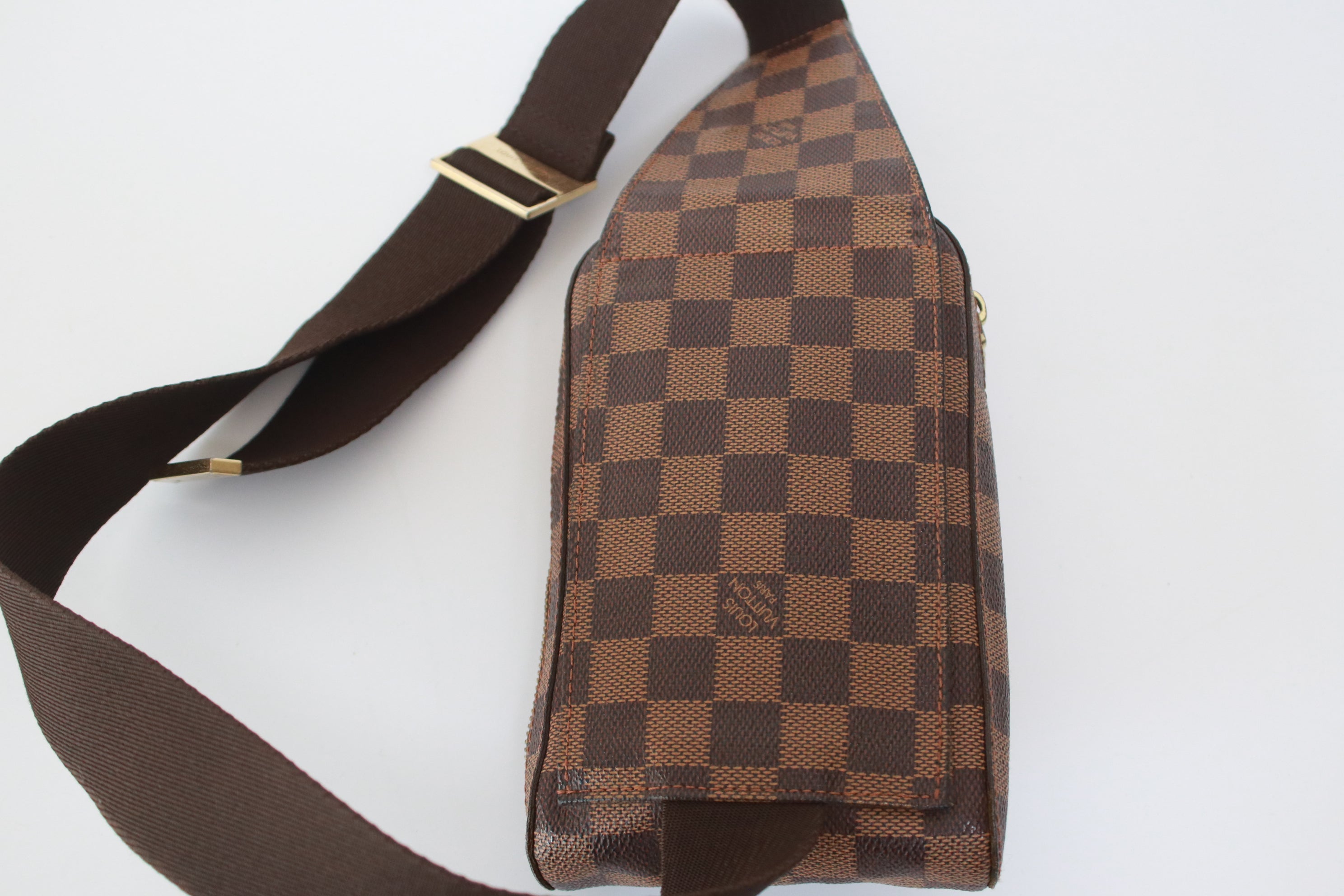 lv waist bag strap