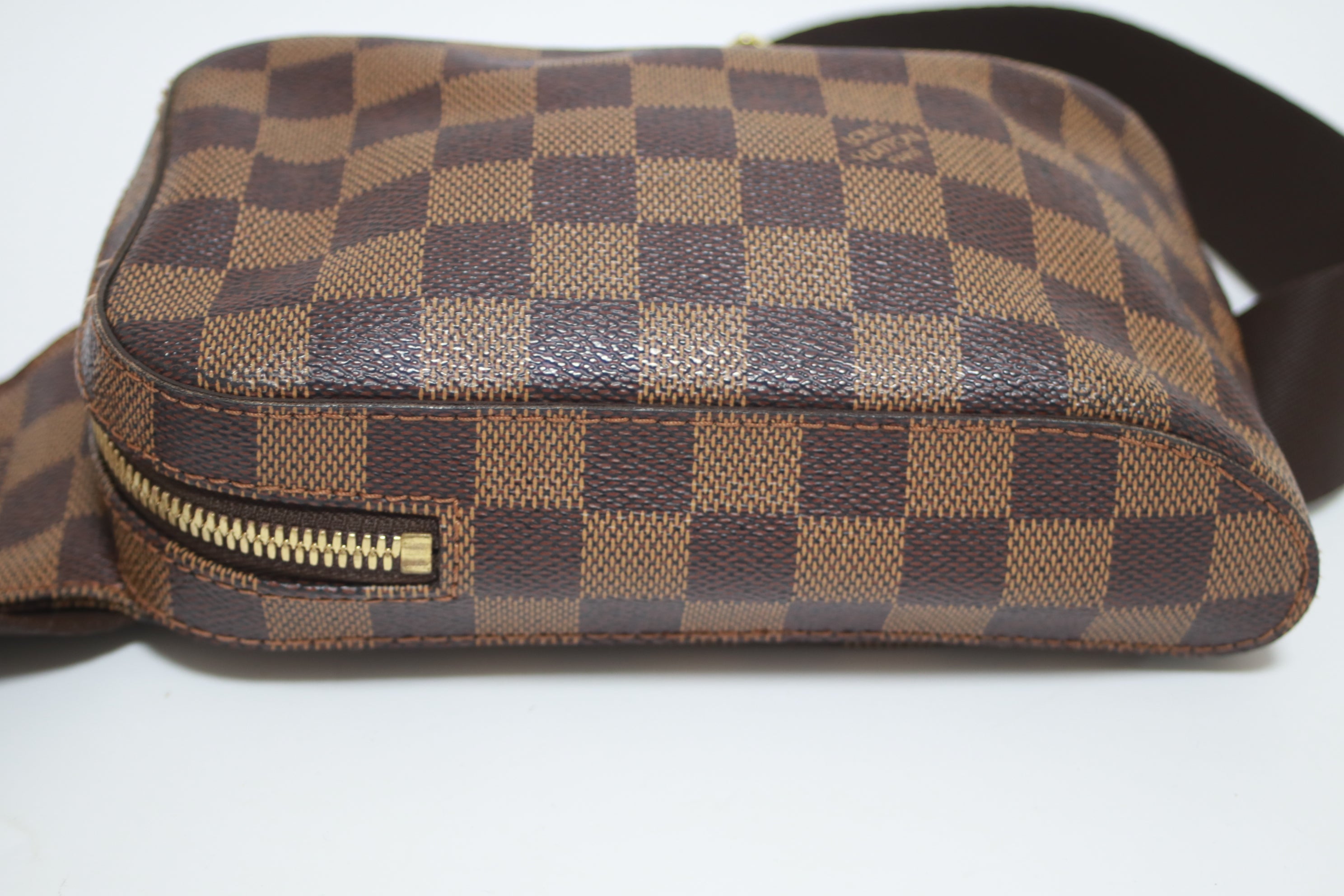 Louis Vuitton Geronimo Body Bag Used