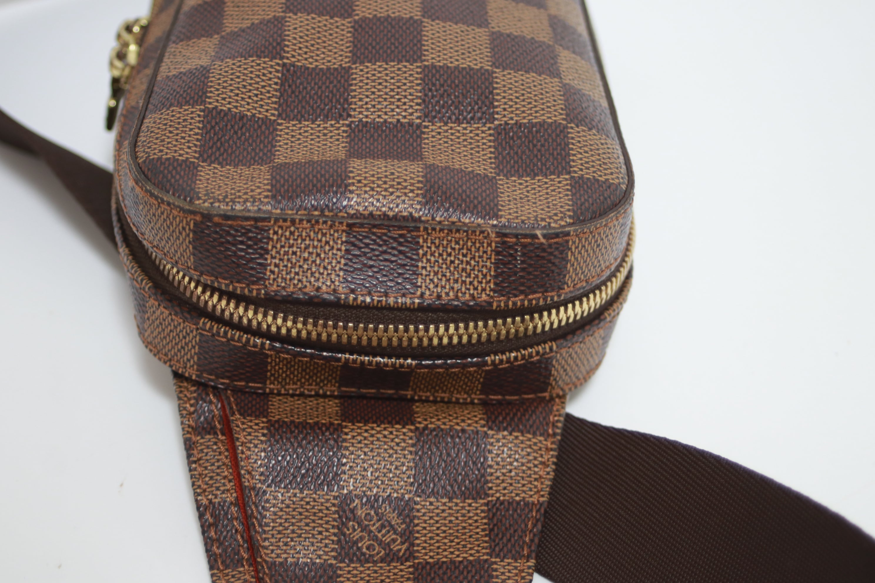 Louis Vuitton Geronimo Body Bag Used