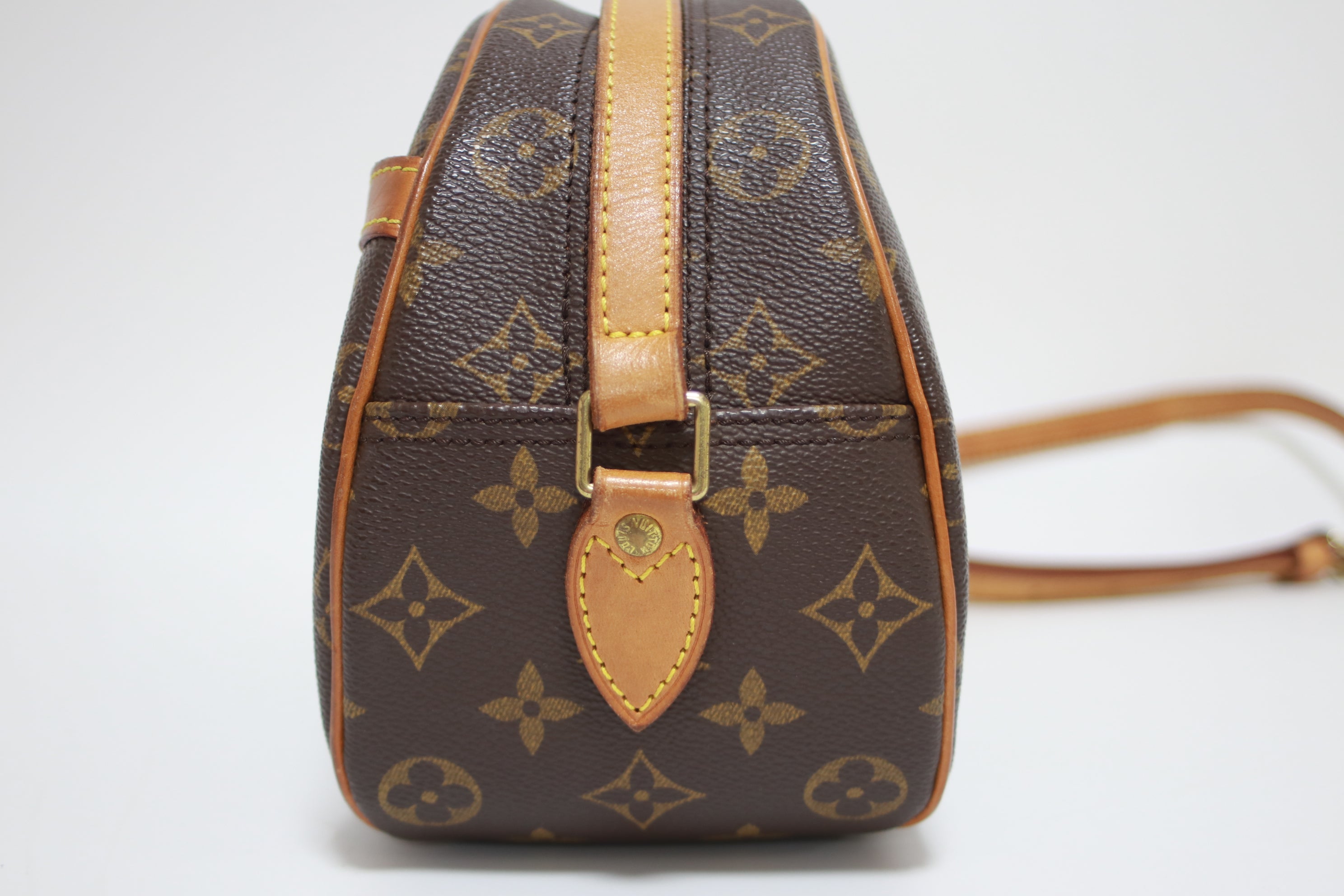 Louis Vuitton Blois Shoulder Bag Used (7363)