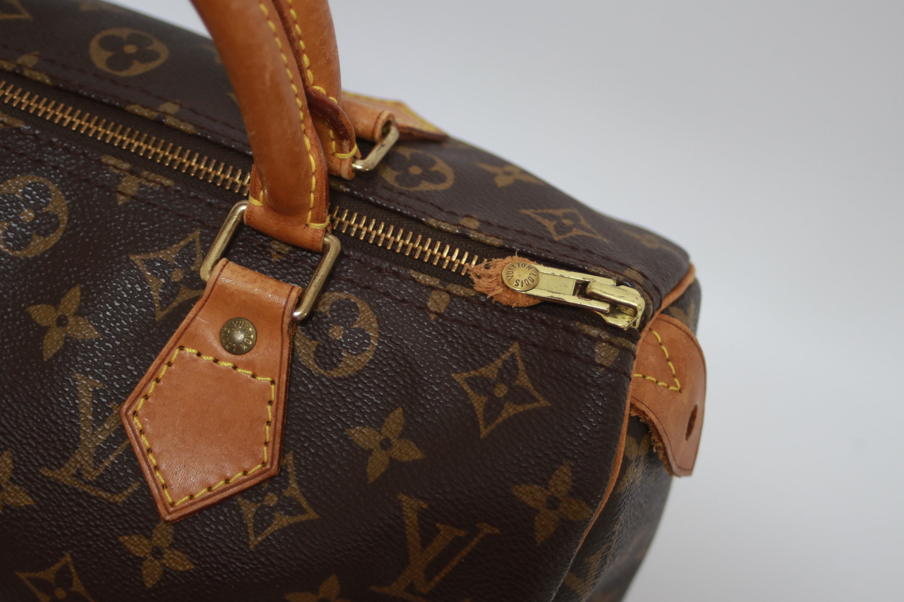 Louis Vuitton Speedy 30 Handbag Used