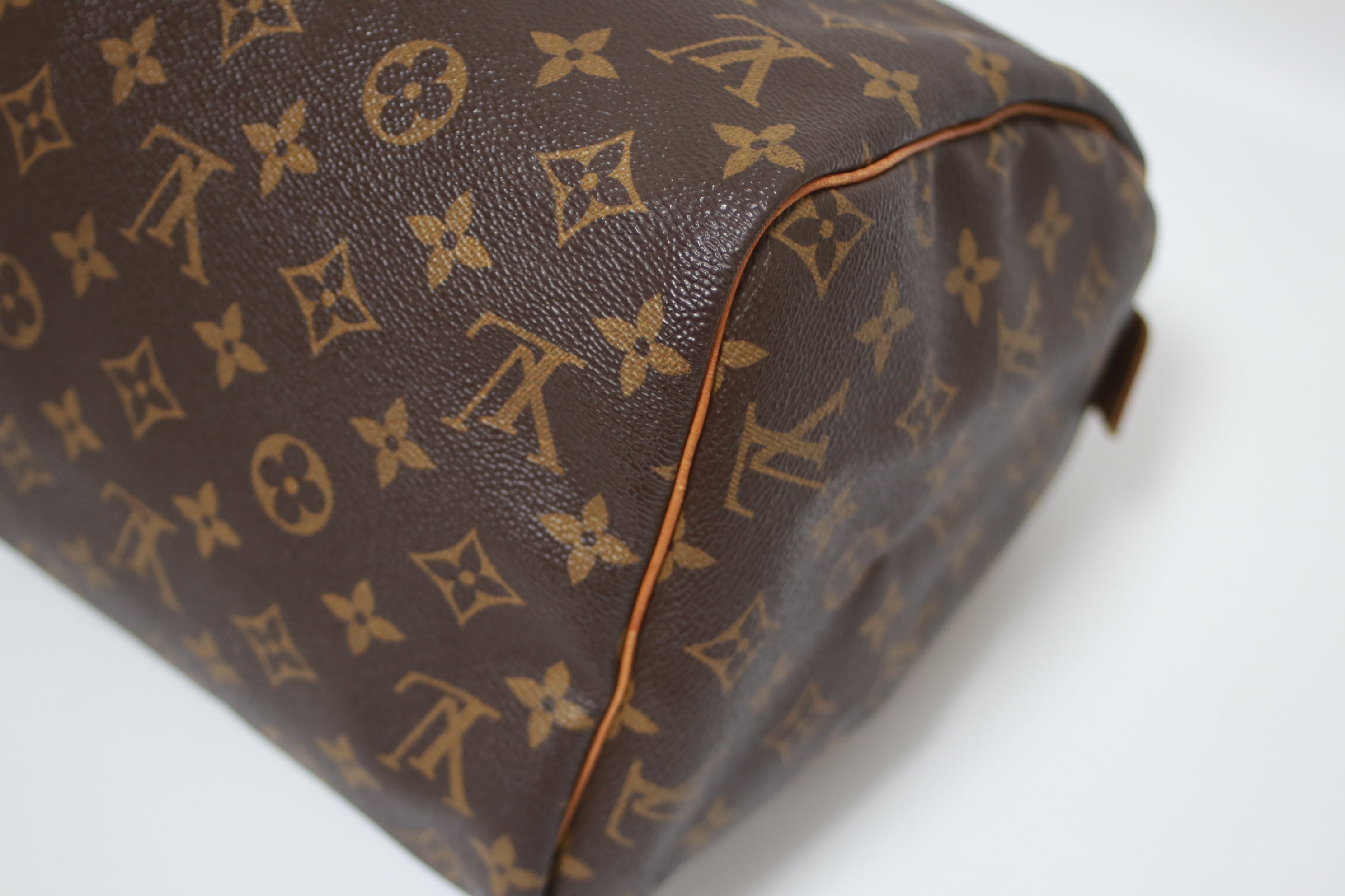 Louis Vuitton Speedy 30 Handbag Used