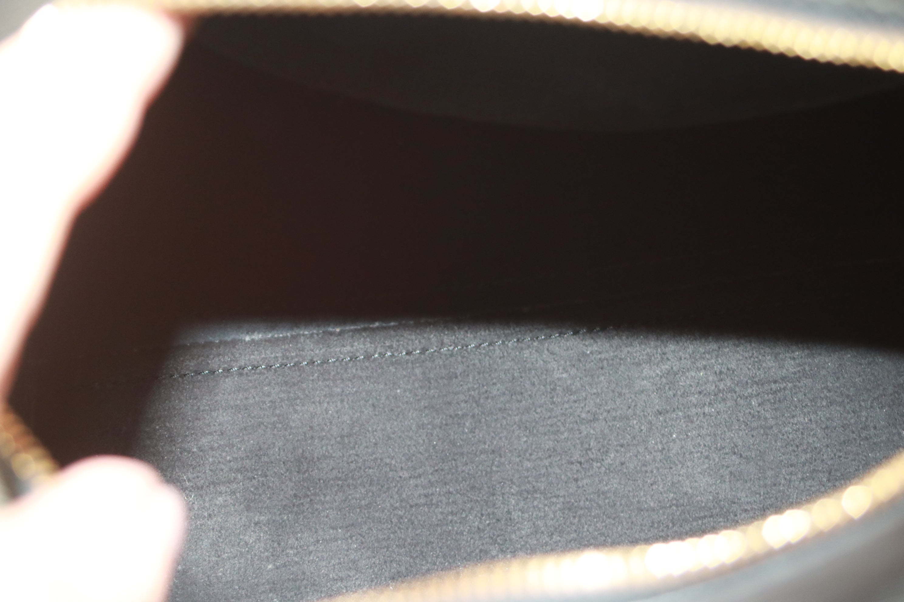 Louis Vuitton Speedy 30 Epi Black Handbag Used (7182)