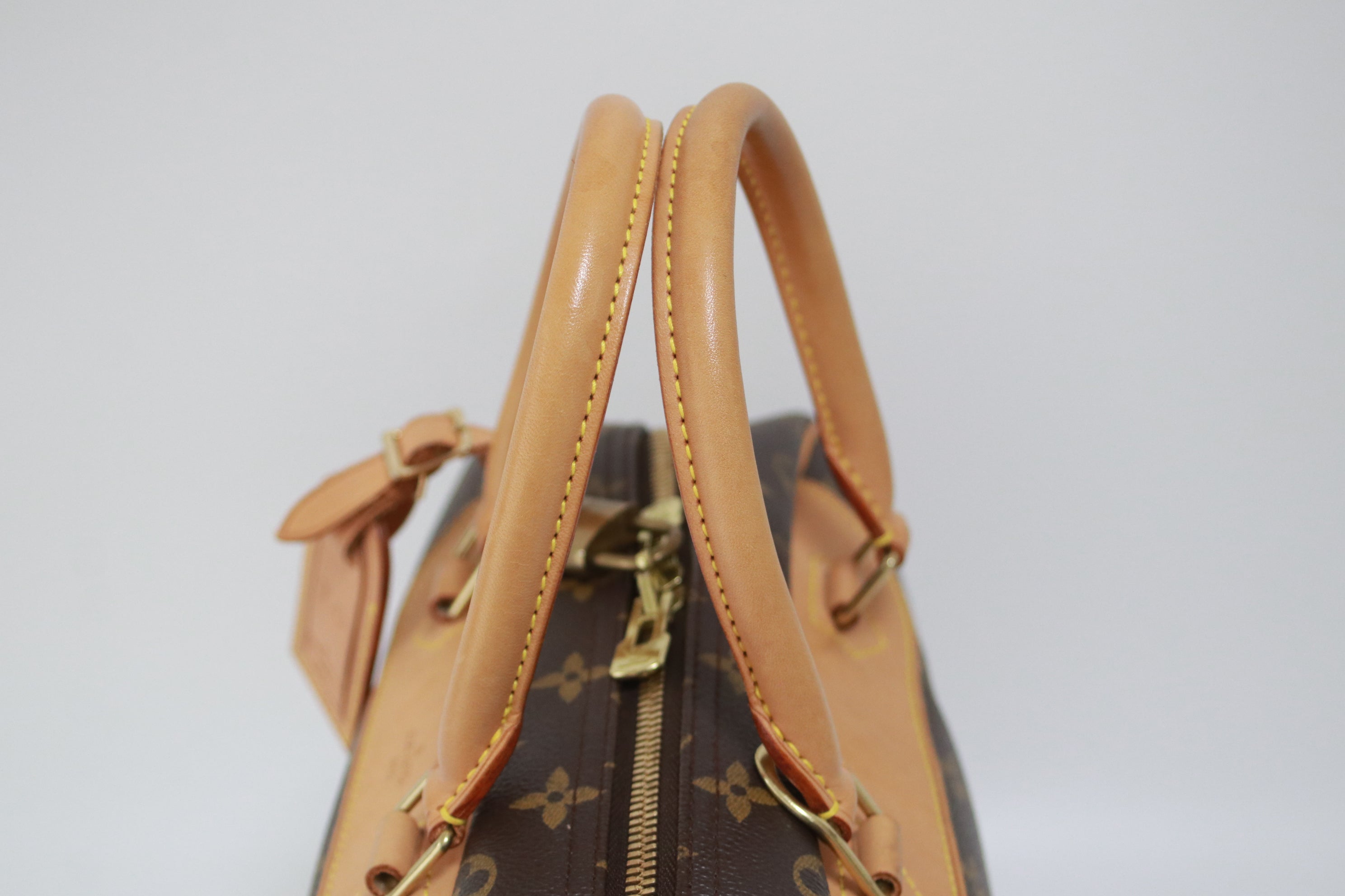 Louis Vuitton Deauville Handbag used (6197)