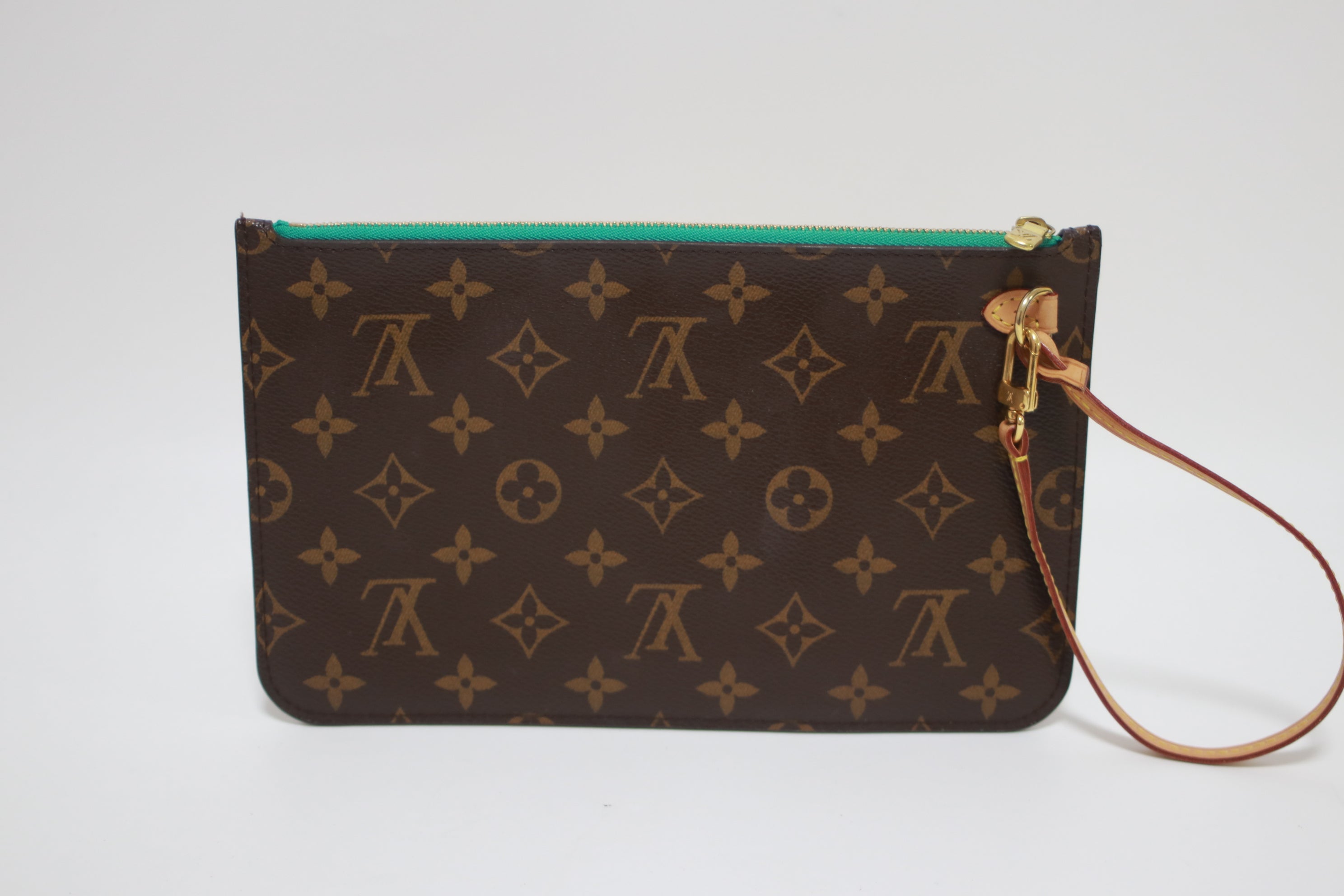 Louis Vuitton Limited Edition Clutch V Turquoise Used