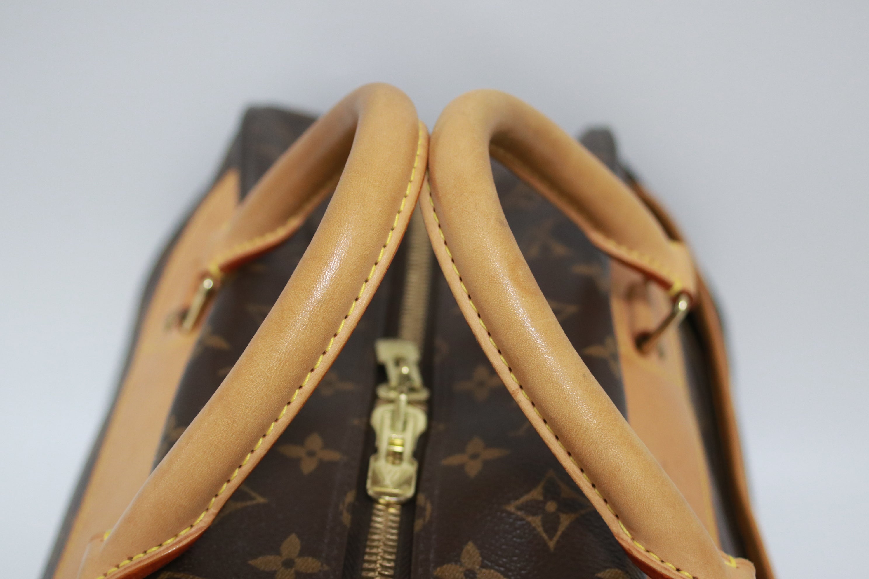 Louis Vuitton Eole 50 Rolling Luggage Used (3856)