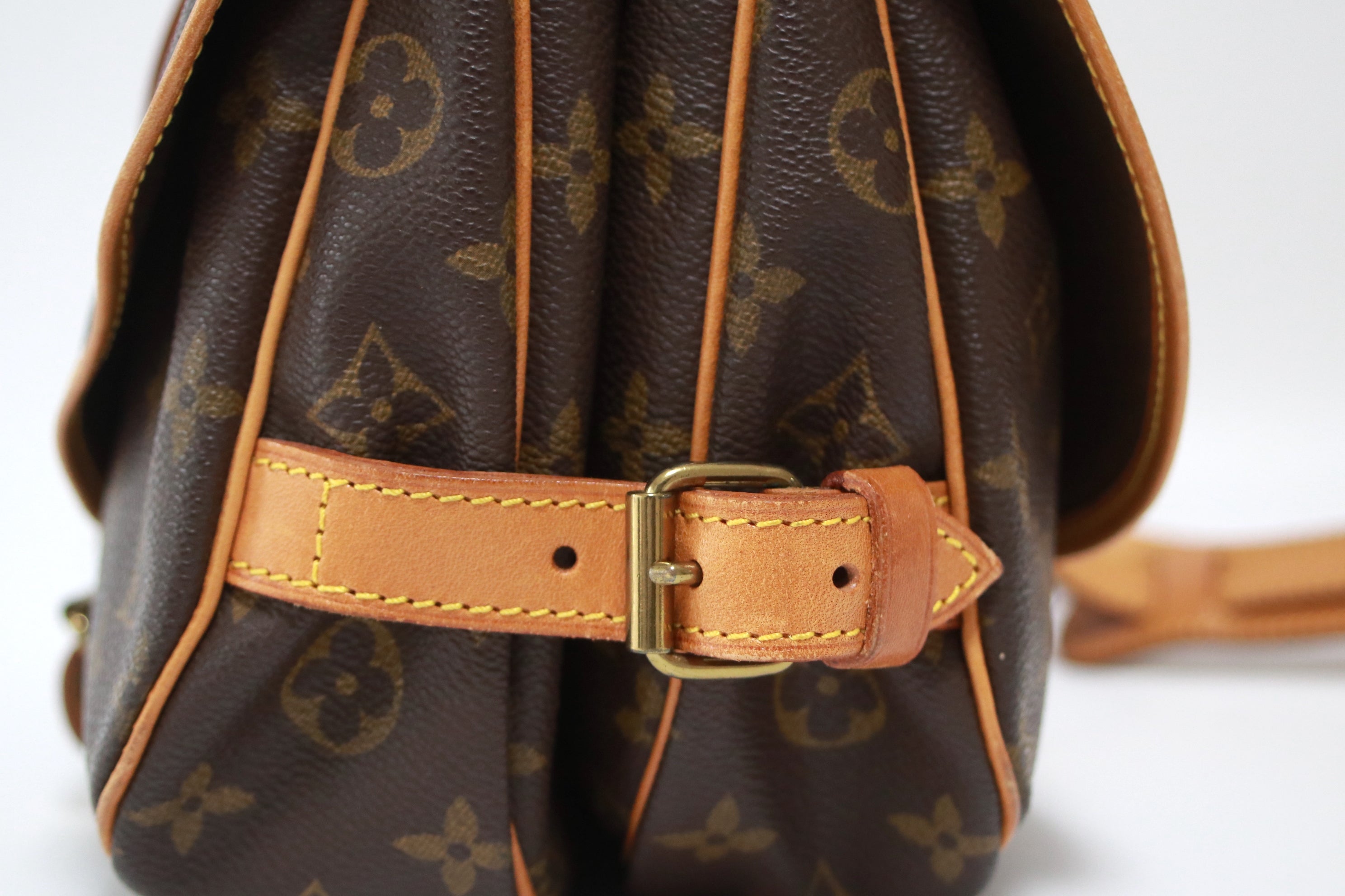 Louis Vuitton Saumur 30 Shoulder Bag used (7116)