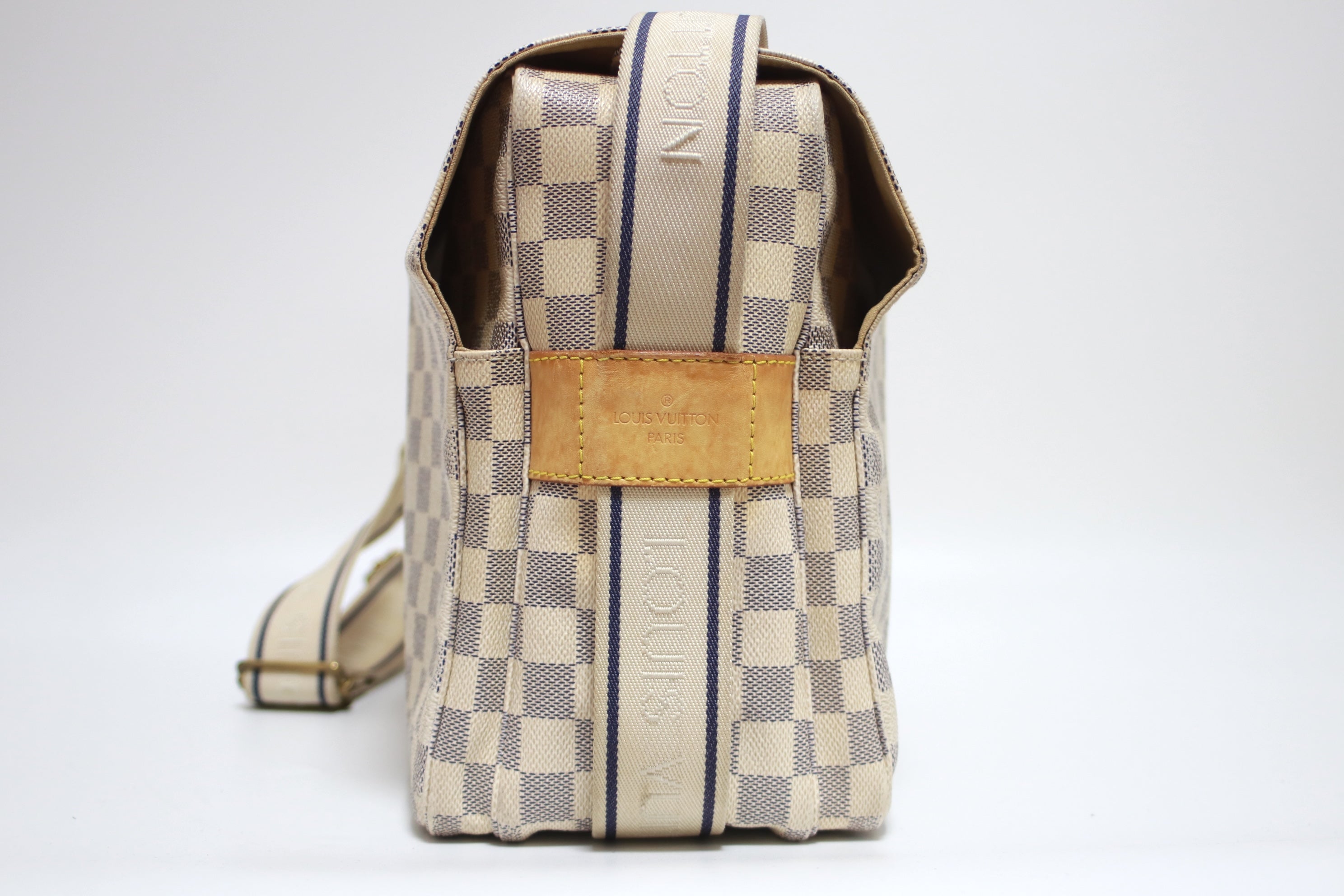 Louis Vuitton Naviglio Damier Azur Messenger Bag Used