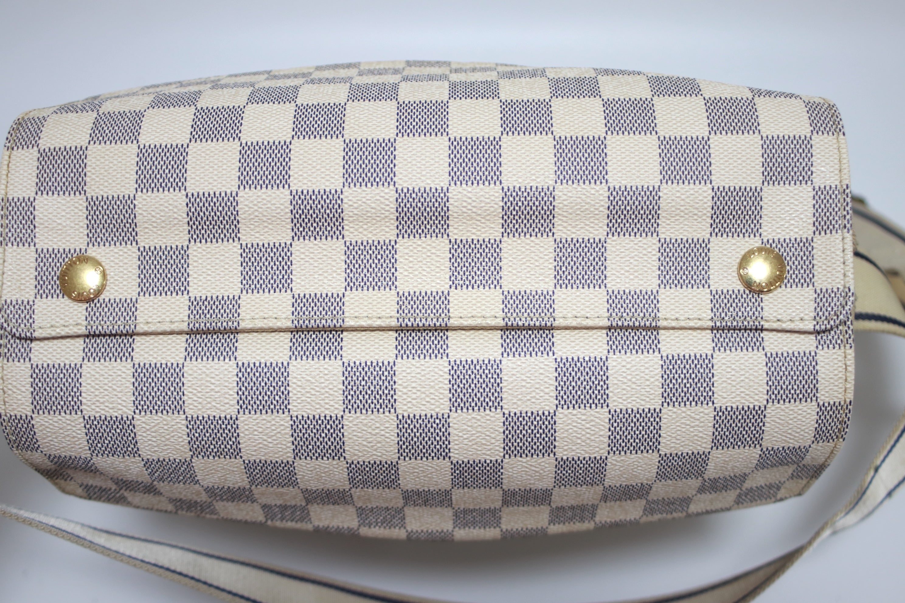 Louis Vuitton Naviglio Damier Azur Messenger Bag Used