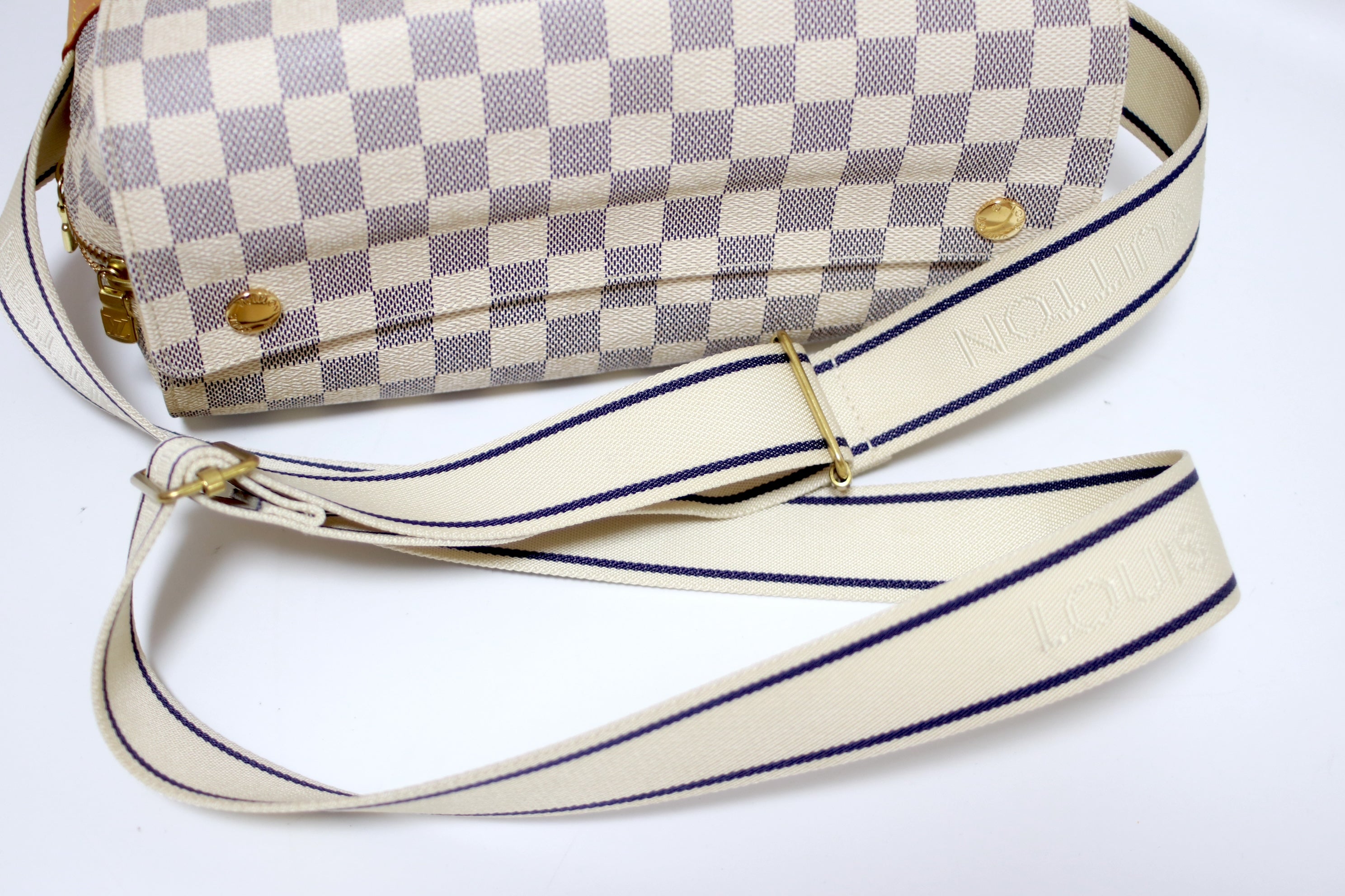 Louis Vuitton Naviglio Damier Azur Messenger Bag Used (8249)